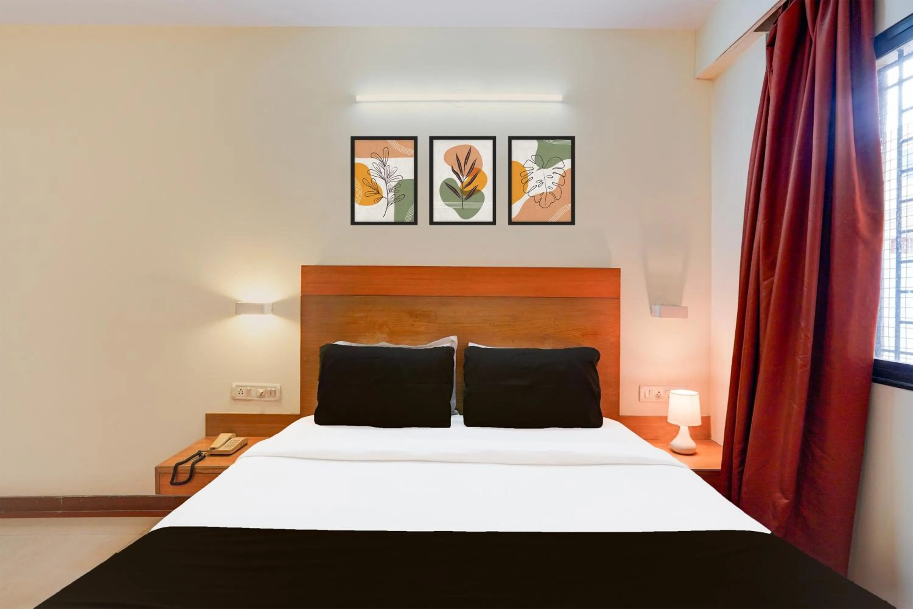 Bedroom, Bed in Super Hotel O Thimmaiah Rd Rajajinagar