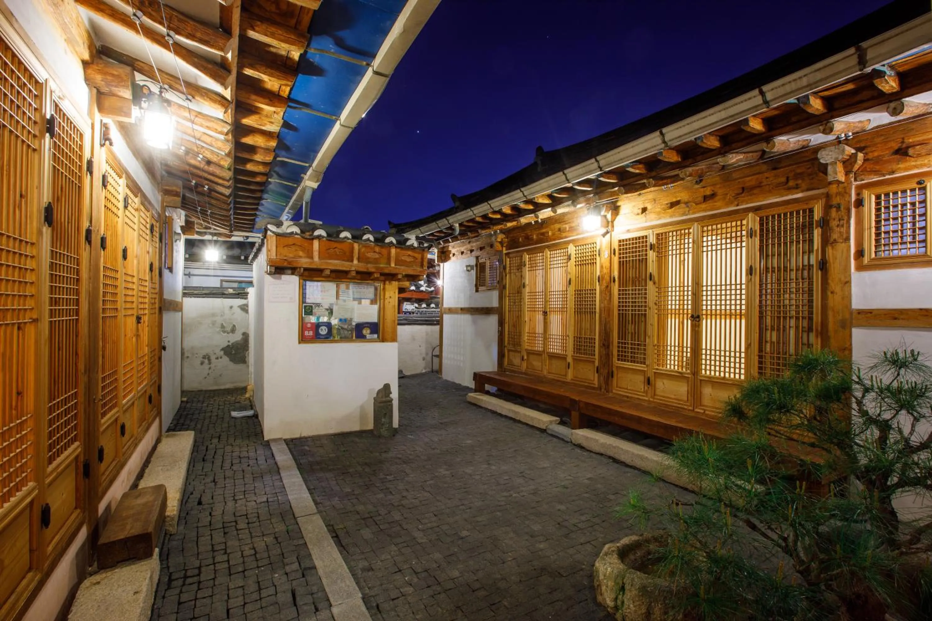 Inner courtyard view in GaEunChae
