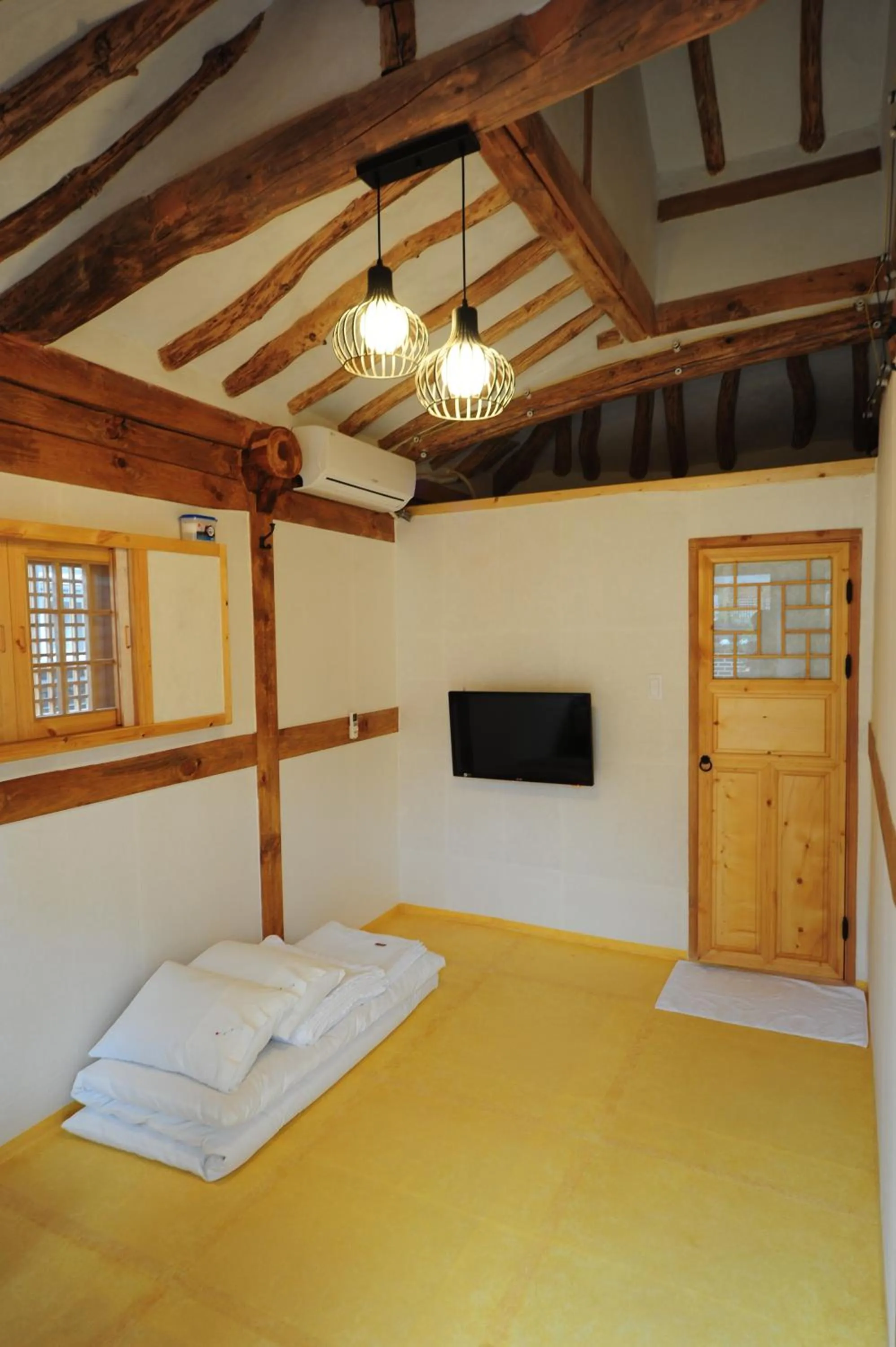 Bedroom, Bed in GaEunChae