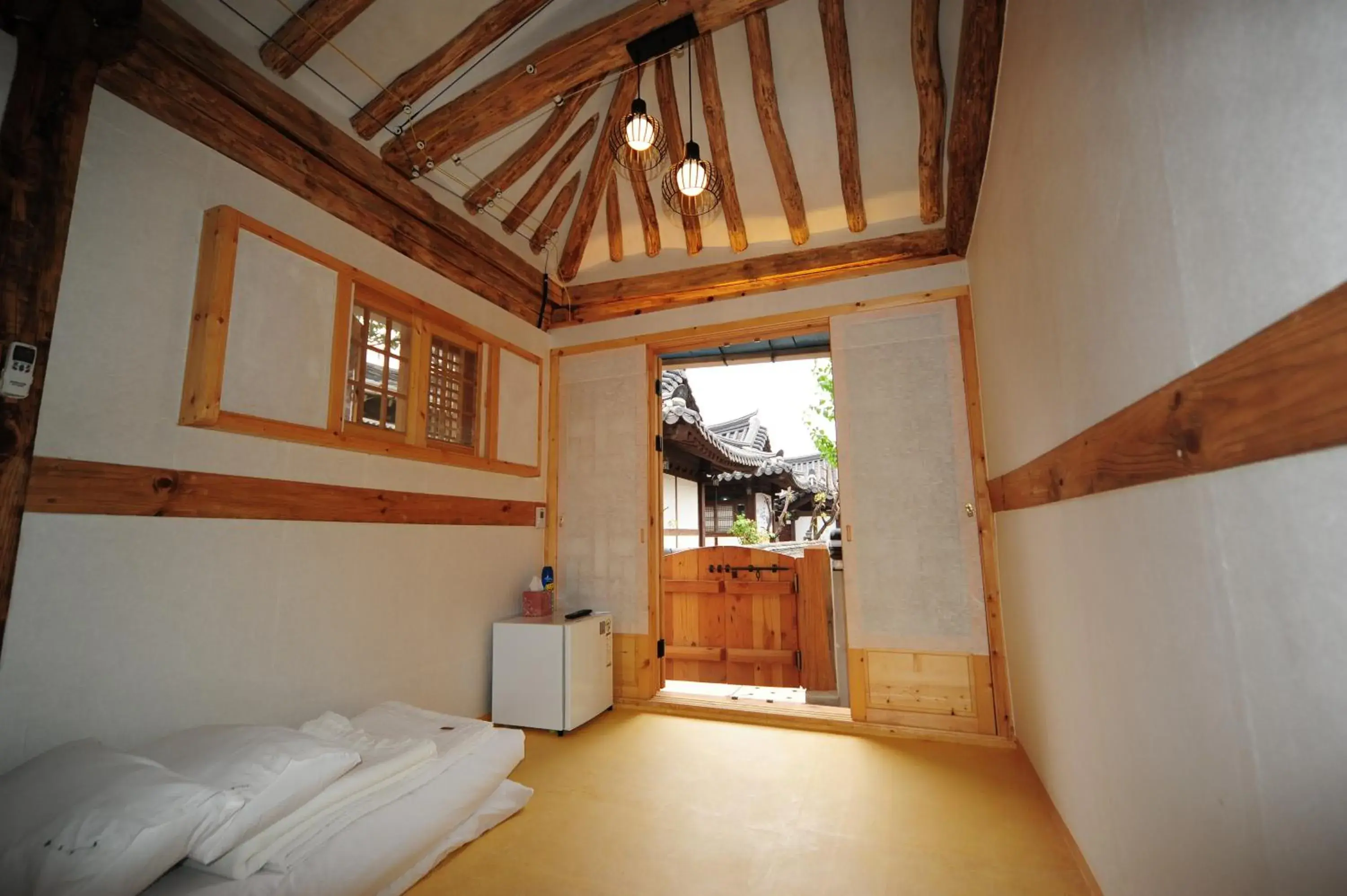 Day, Bed in GaEunChae Day, Bed in GaEunChae