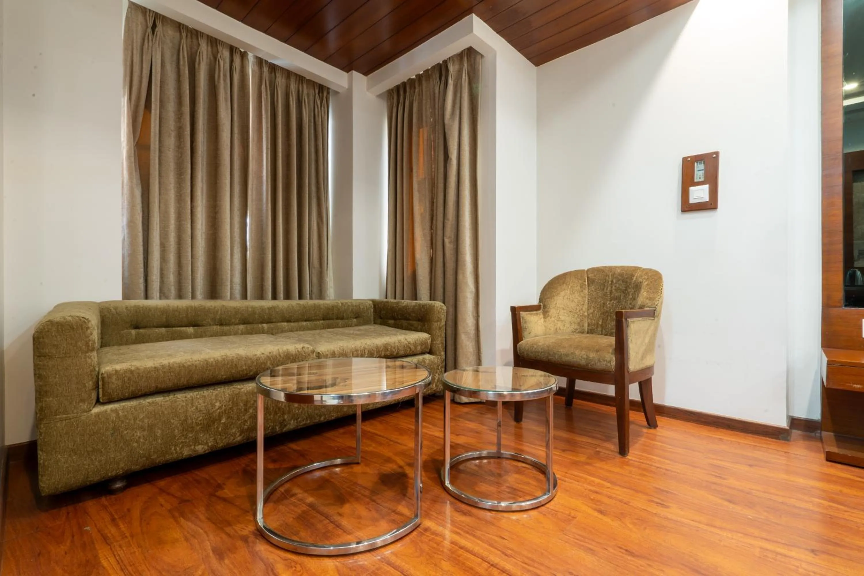 Seating area in Grand FFOUR near Nehru Place, Delhi