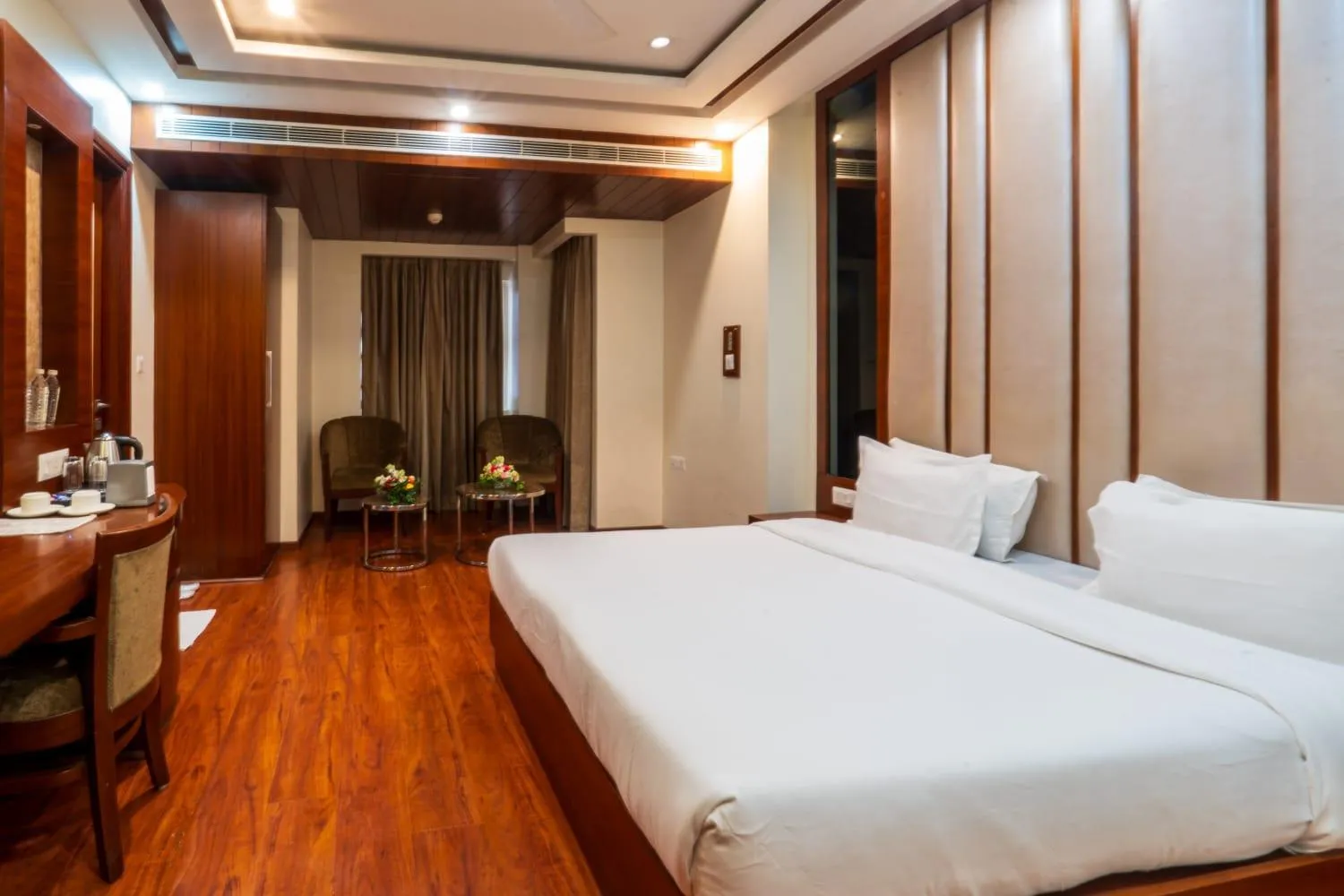 Bed in Grand FFOUR near Nehru Place, Delhi