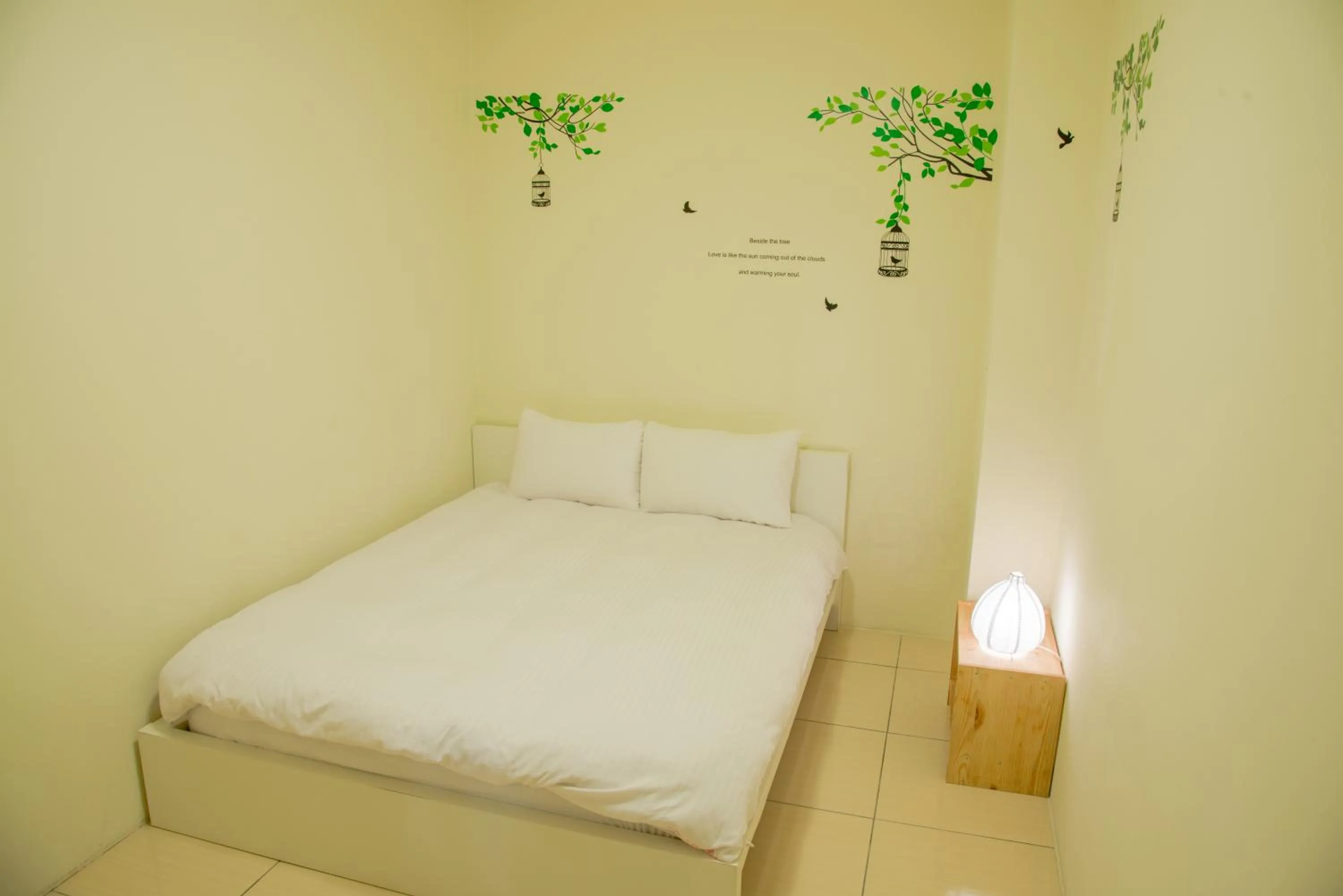 Photo of the whole room, Bed in Sanyi Happiness B&B