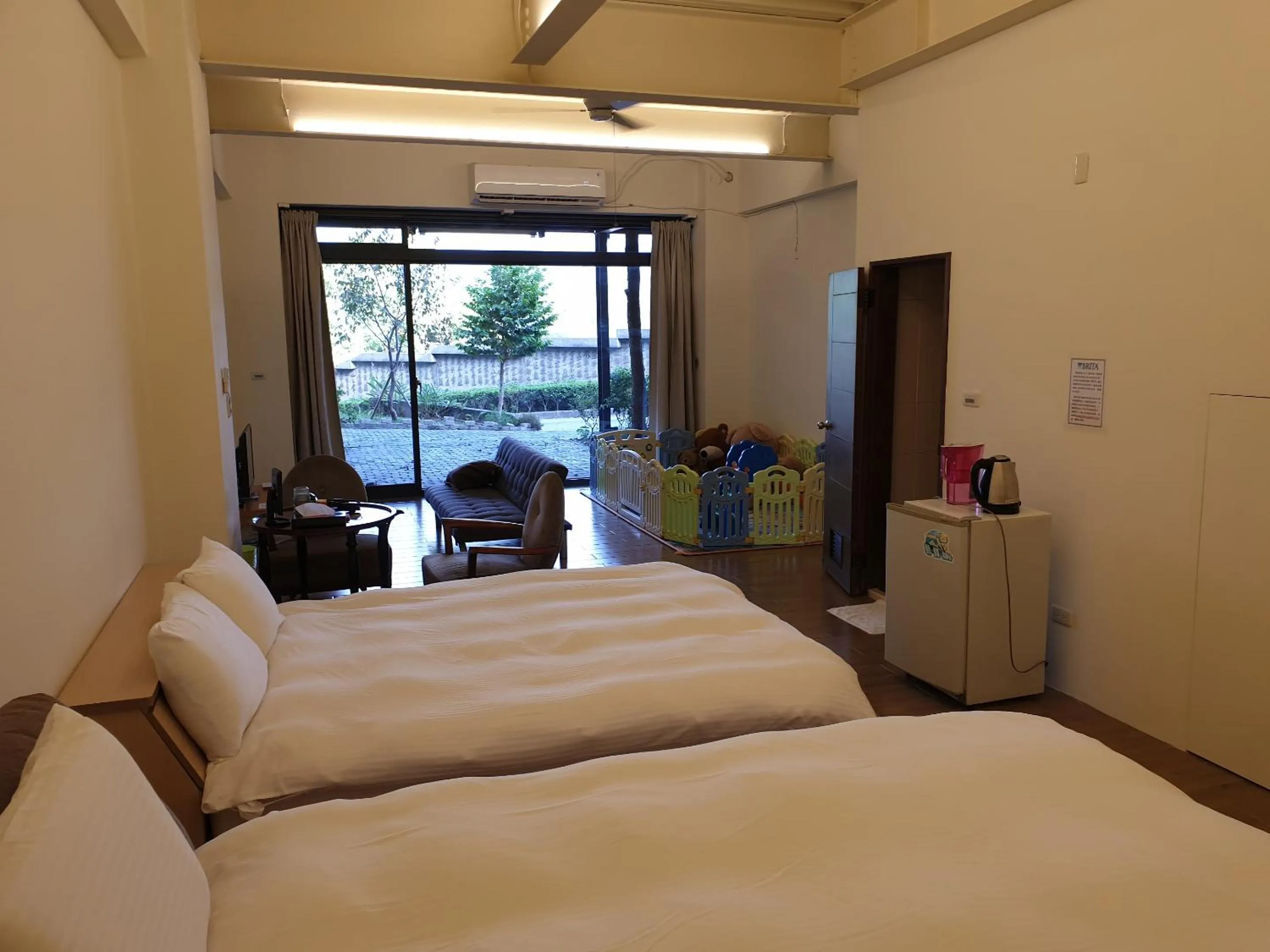 Bed in Sanyi Happiness B&B