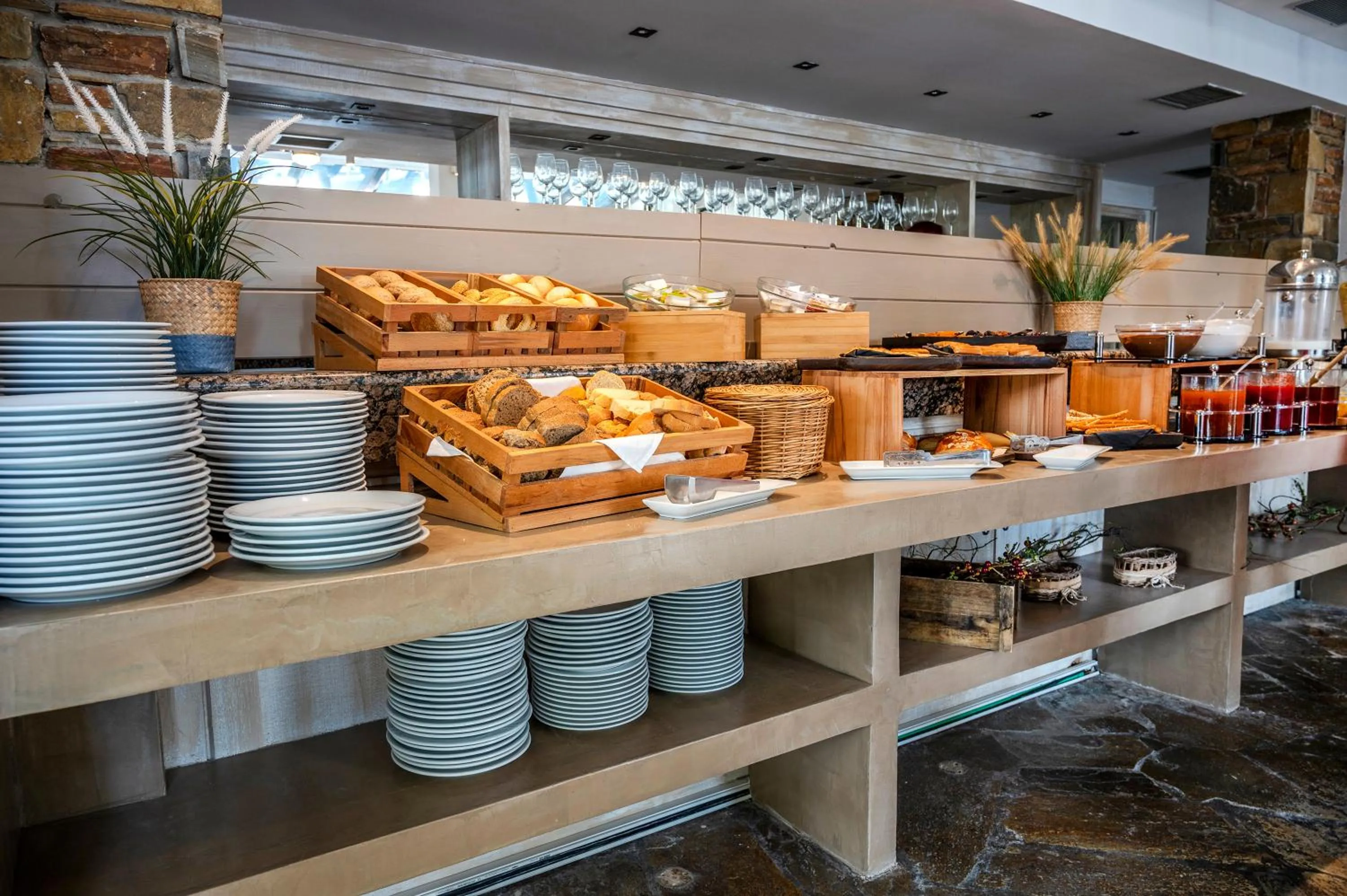 Food and drinks in Dionysos Hotel & Suites