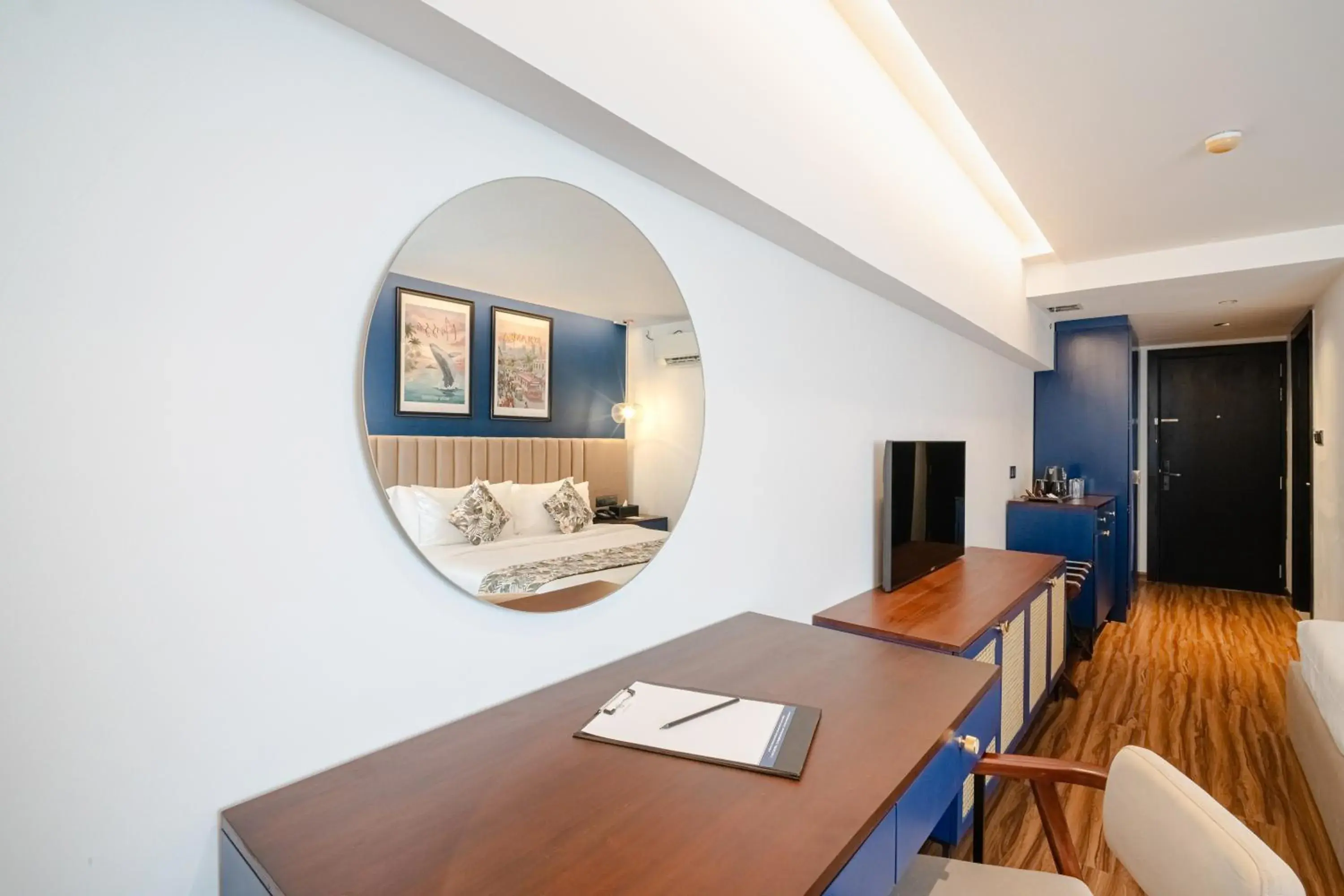 Two-Bedroom Family Apartment in MK Colombo Two-Bedroom Family Apartment in MK Colombo