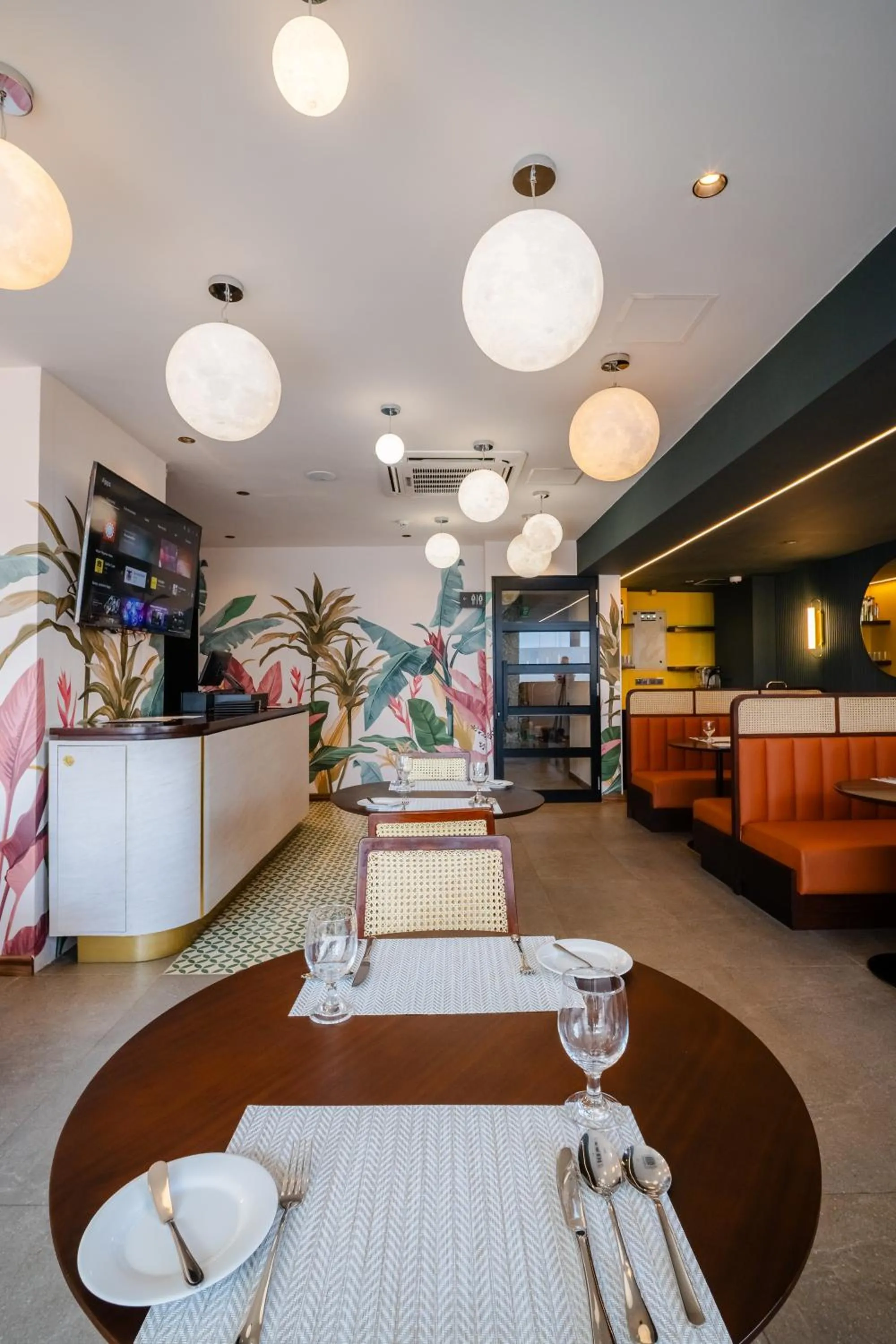 Restaurant/places to eat in MK Colombo