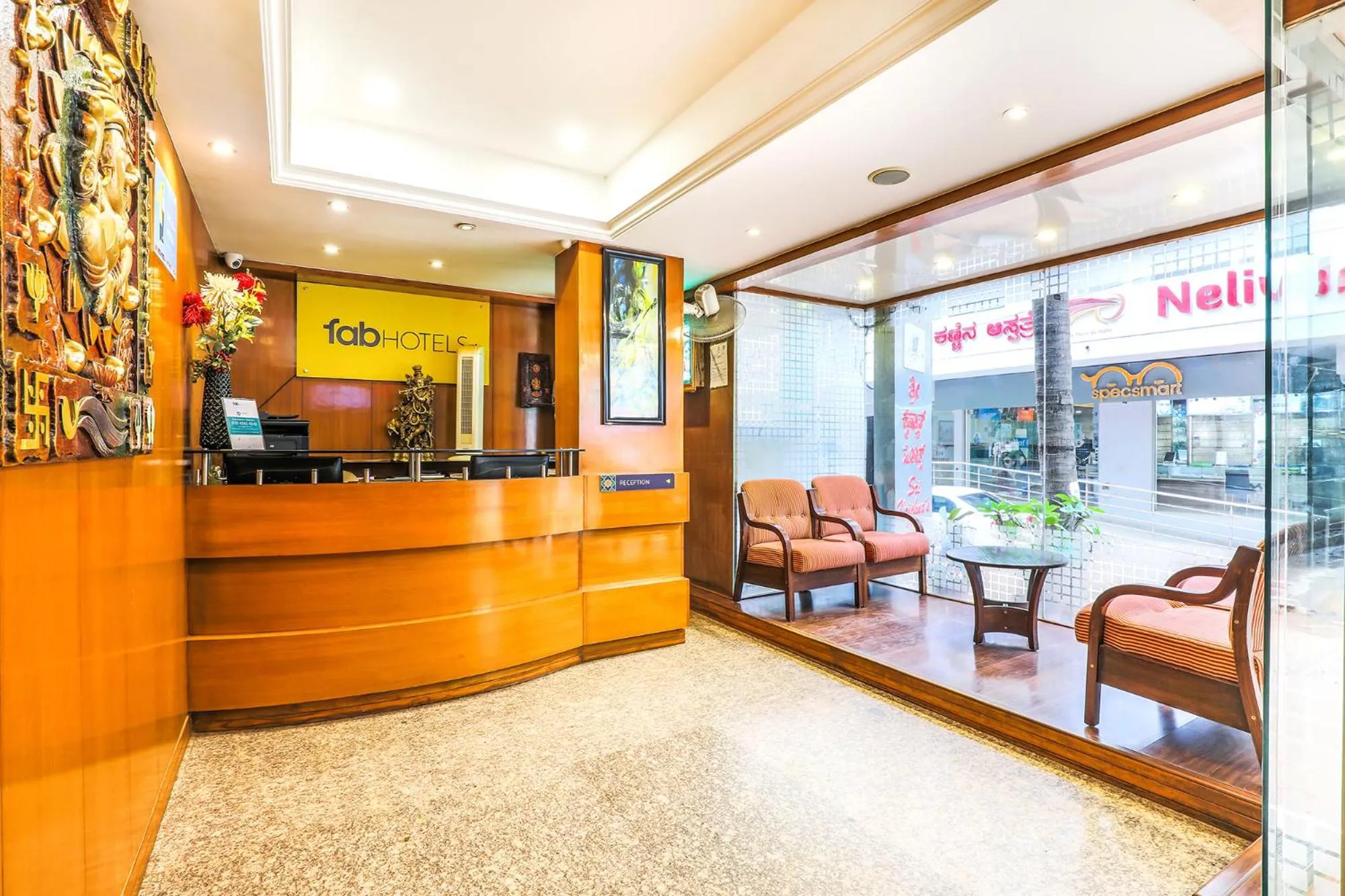 Lobby or reception in FabHotel Sri Krishna Suites - Bellandur