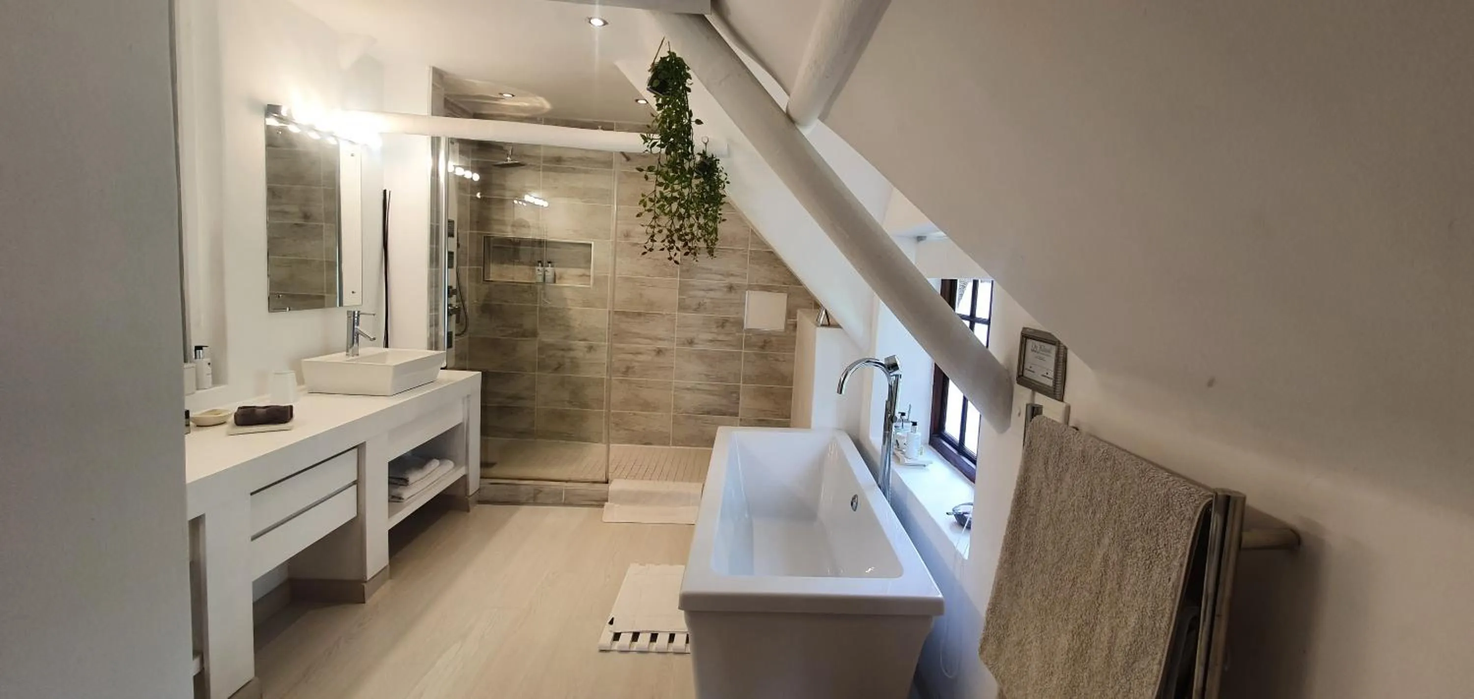 Bathroom in De Kloof Heritage Estate and Wellness