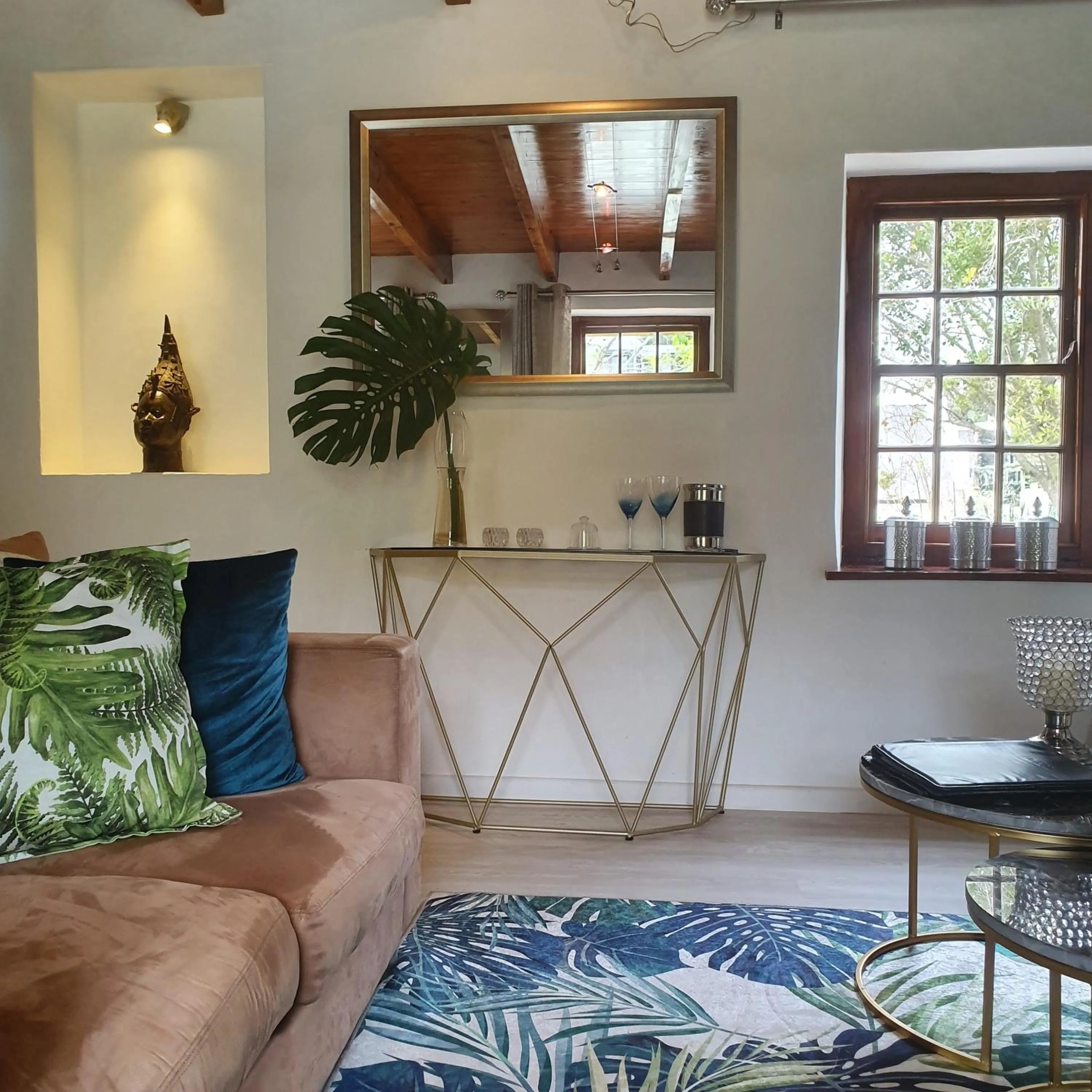 Living room in De Kloof Heritage Estate and Wellness