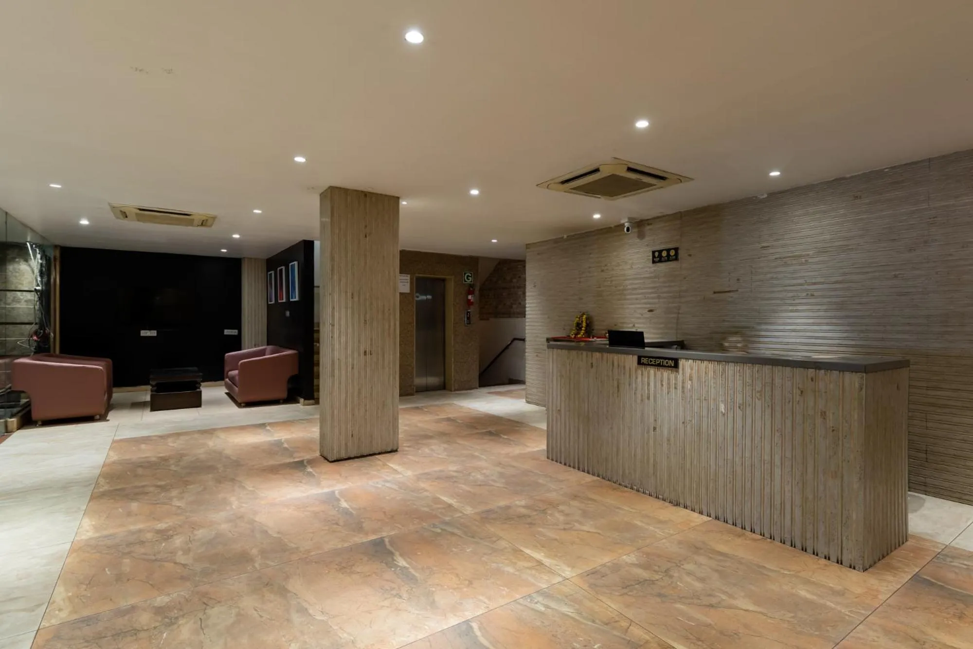 Lobby or reception in FabHotel The Oasis