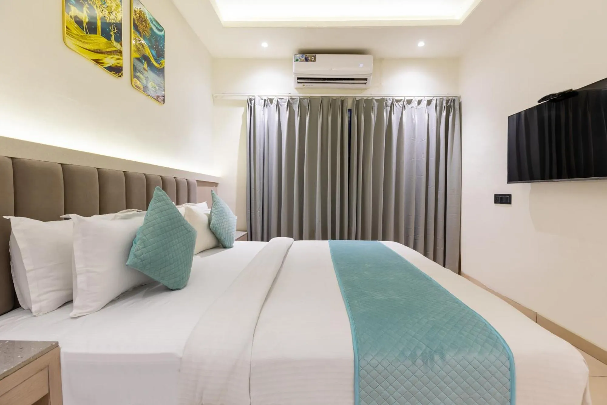 Bed in FabHotel Prime The Oasis