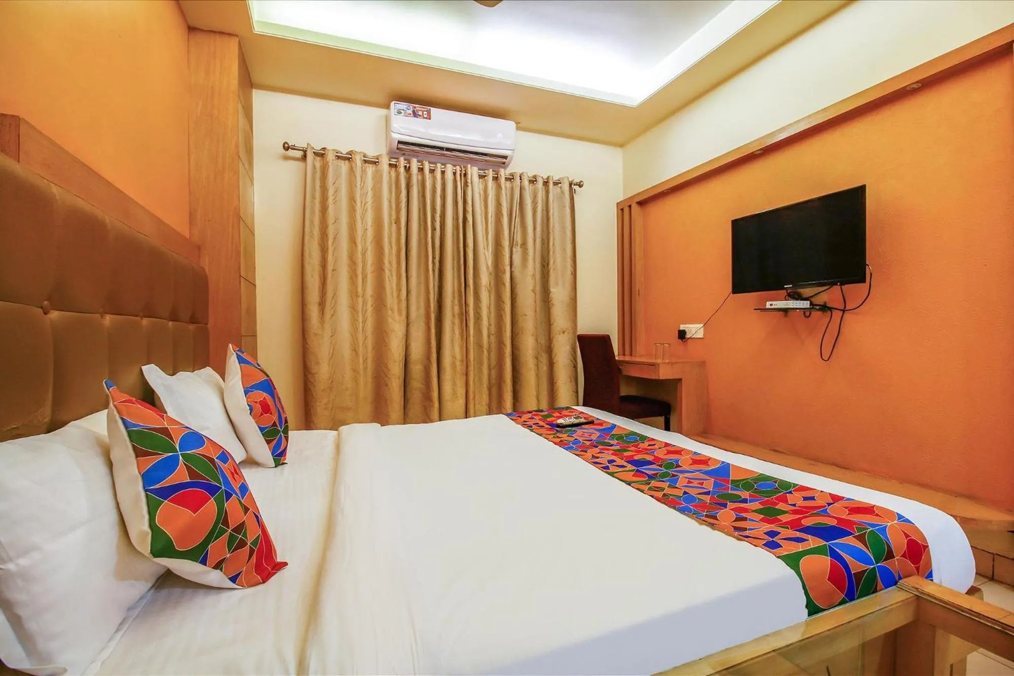 Bed in FabHotel The Oasis - Maharana Praatap Nagar