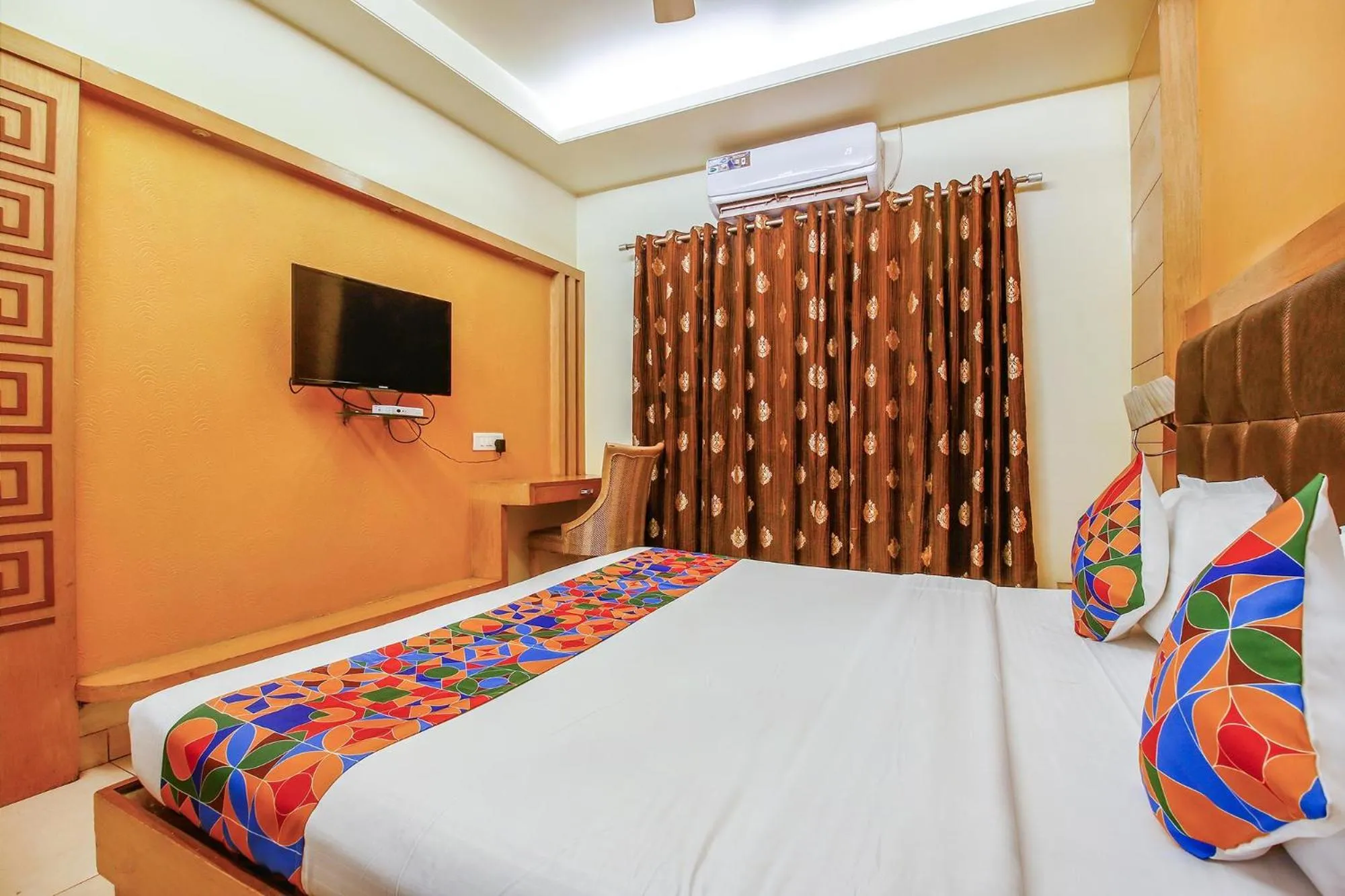Bed in FabHotel The Oasis - Maharana Praatap Nagar