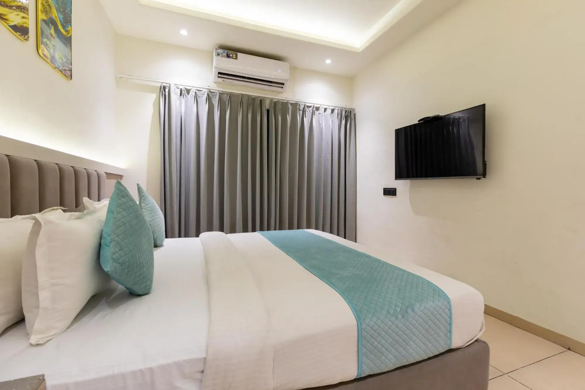 Bedroom, Bed in FabHotel The Oasis Bedroom, Bed in FabHotel The Oasis