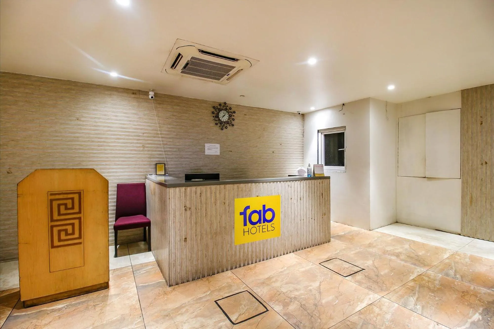 Lobby or reception in FabHotel The Oasis - Maharana Praatap Nagar