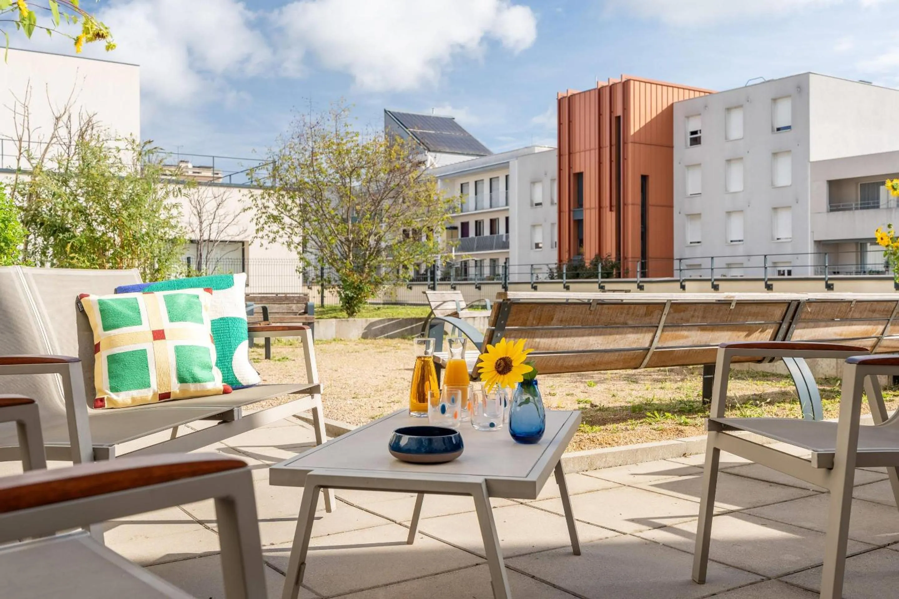 Property building in Quality Aparthotel Bourgoin-Jallieu