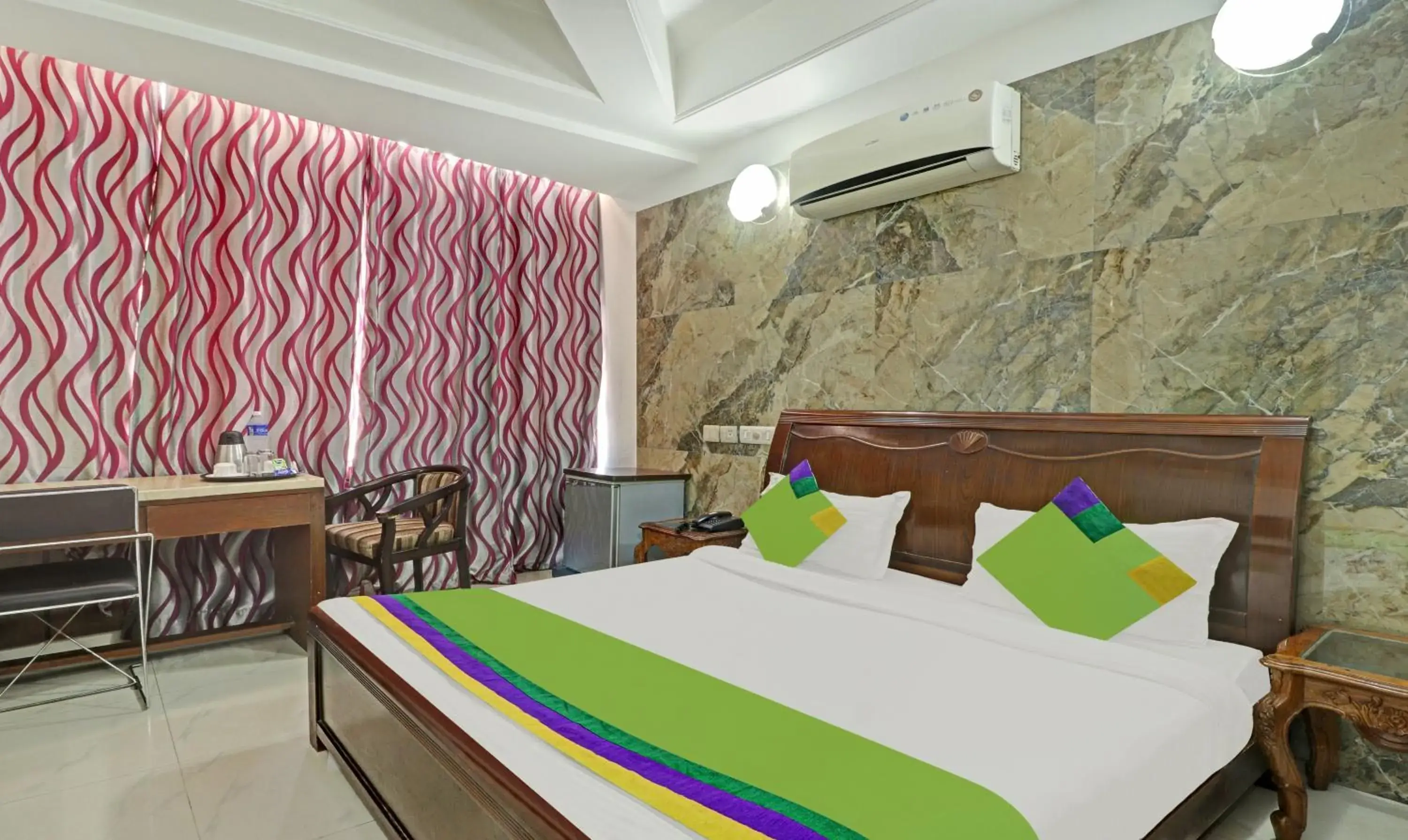 Bedroom, Bed in Treebo Sky 5 Bedroom, Bed in Treebo Sky 5