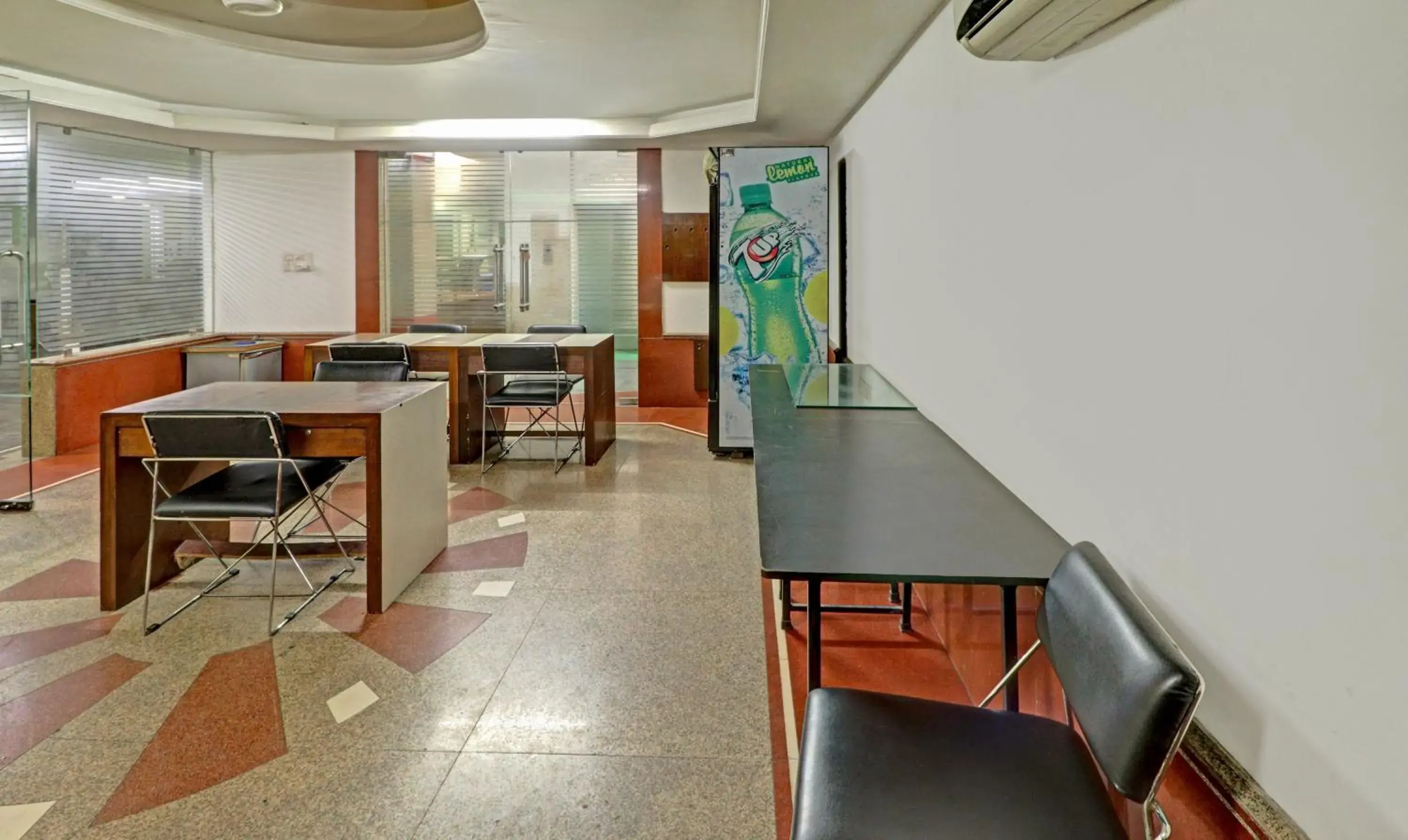 Restaurant/places to eat in Treebo Sky 5 Restaurant/places to eat in Treebo Sky 5