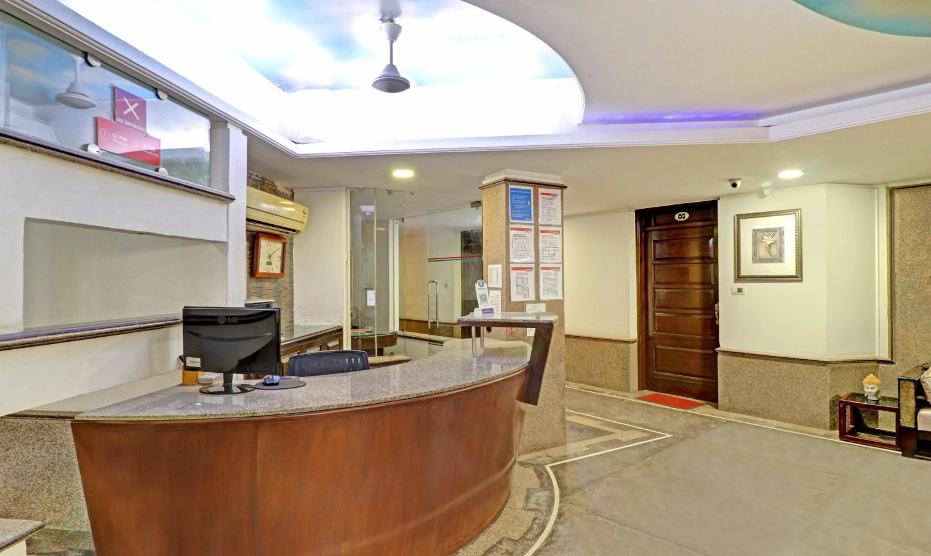 Lobby or reception in Treebo Sky 5