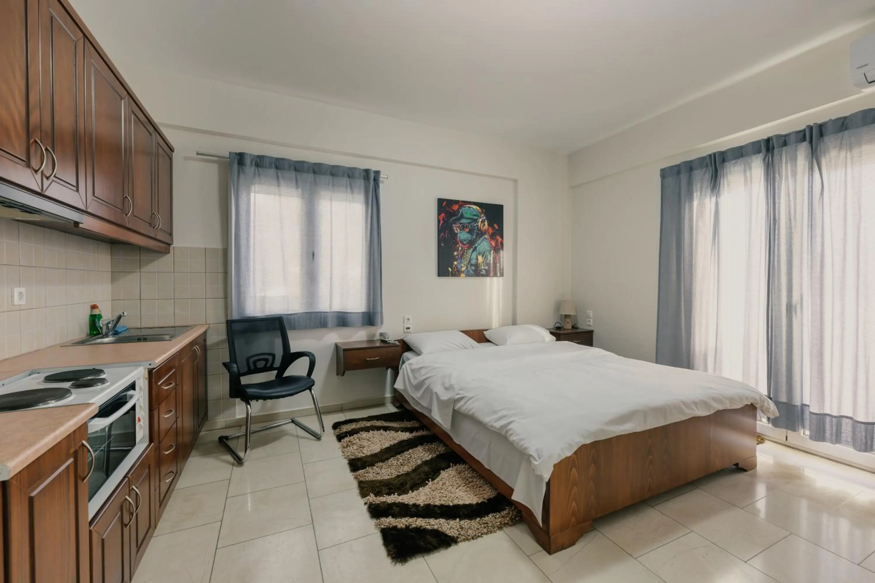 O FOTIS , Restaurant , Studios & Apartments
