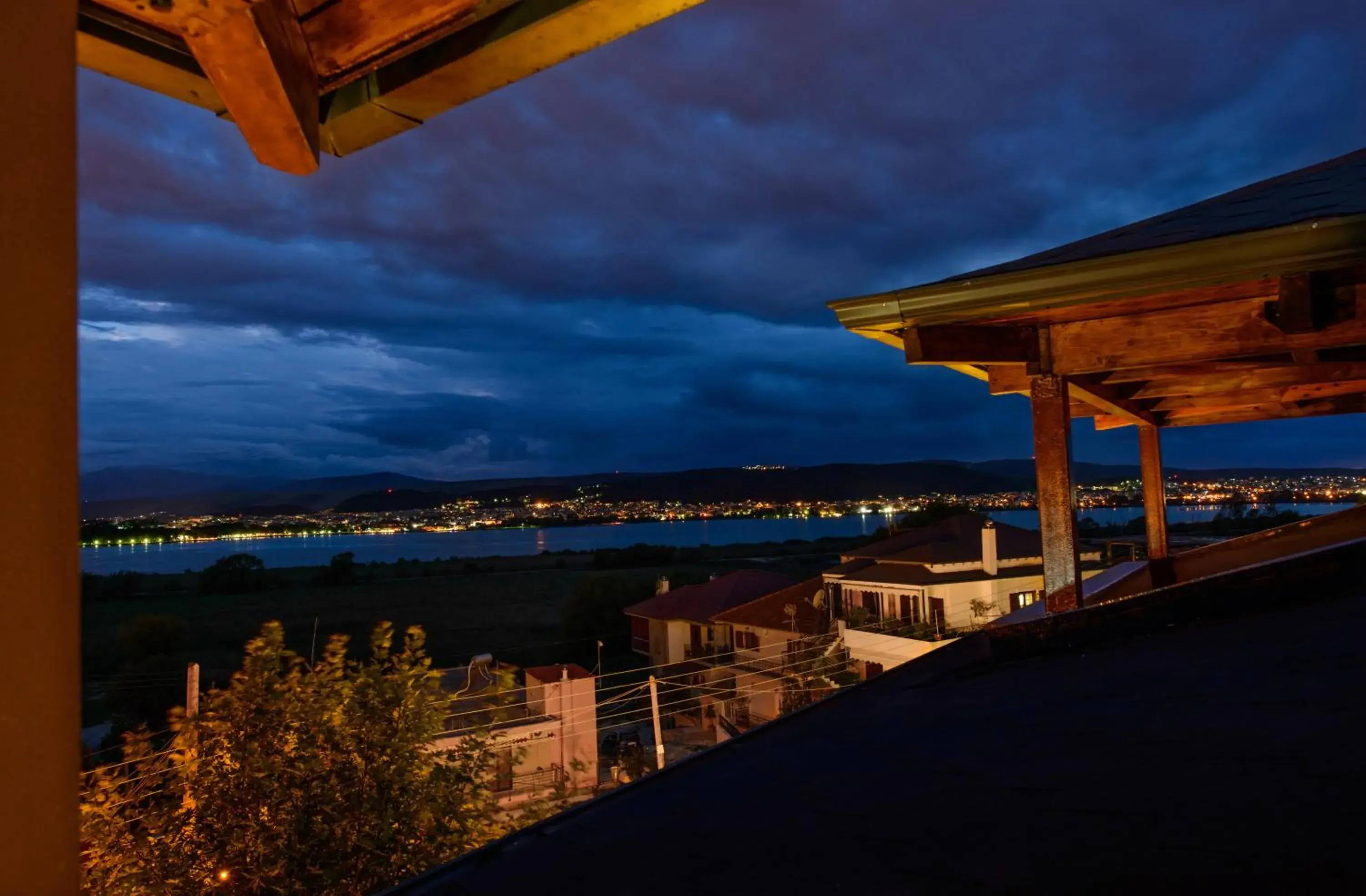 Apartment with Lake View - single occupancy in O FOTIS , Restaurant , Studios & Apartments Apartment with Lake View - single occupancy in O FOTIS , Restaurant , Studios & Apartments
