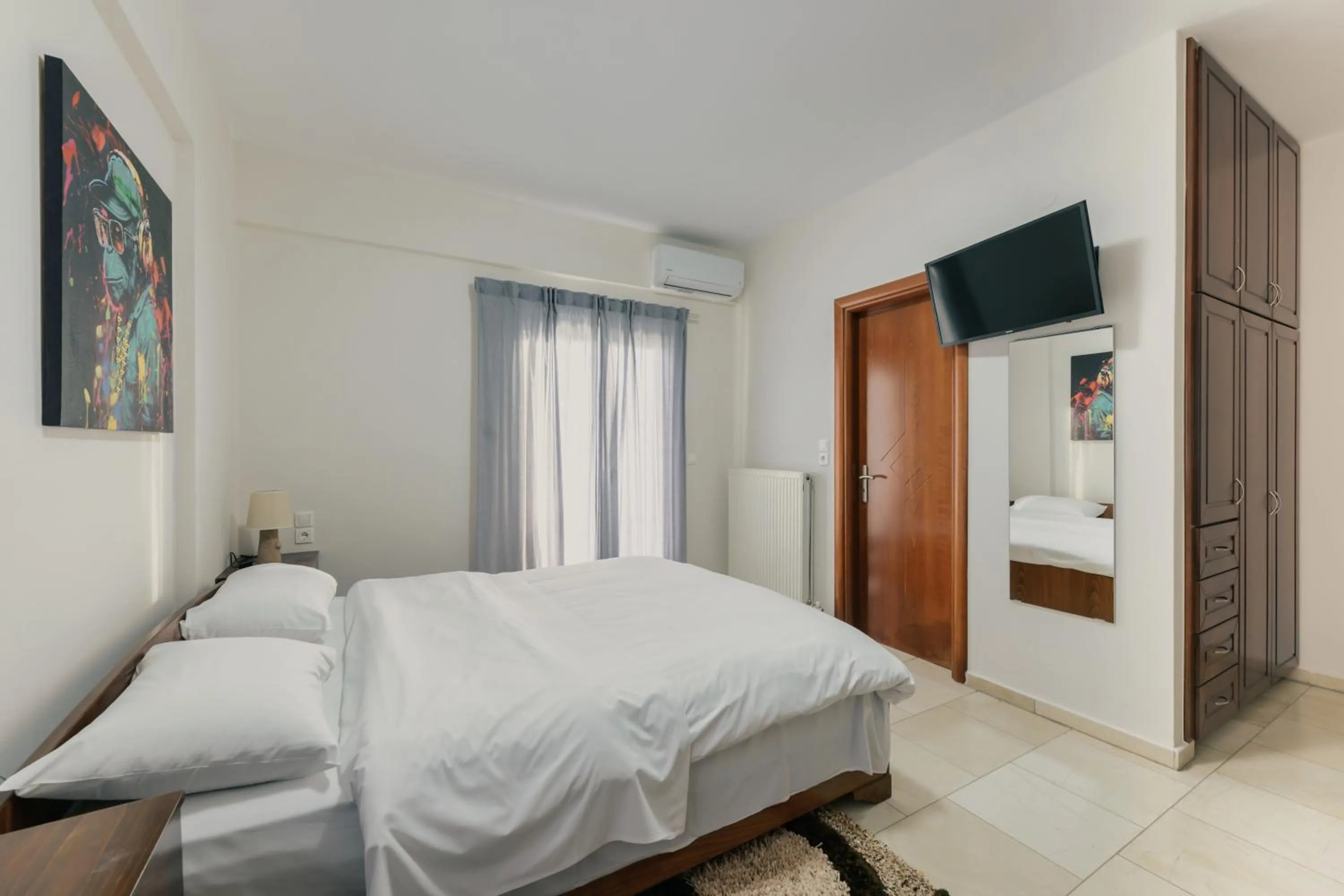 O FOTIS , Restaurant , Studios & Apartments