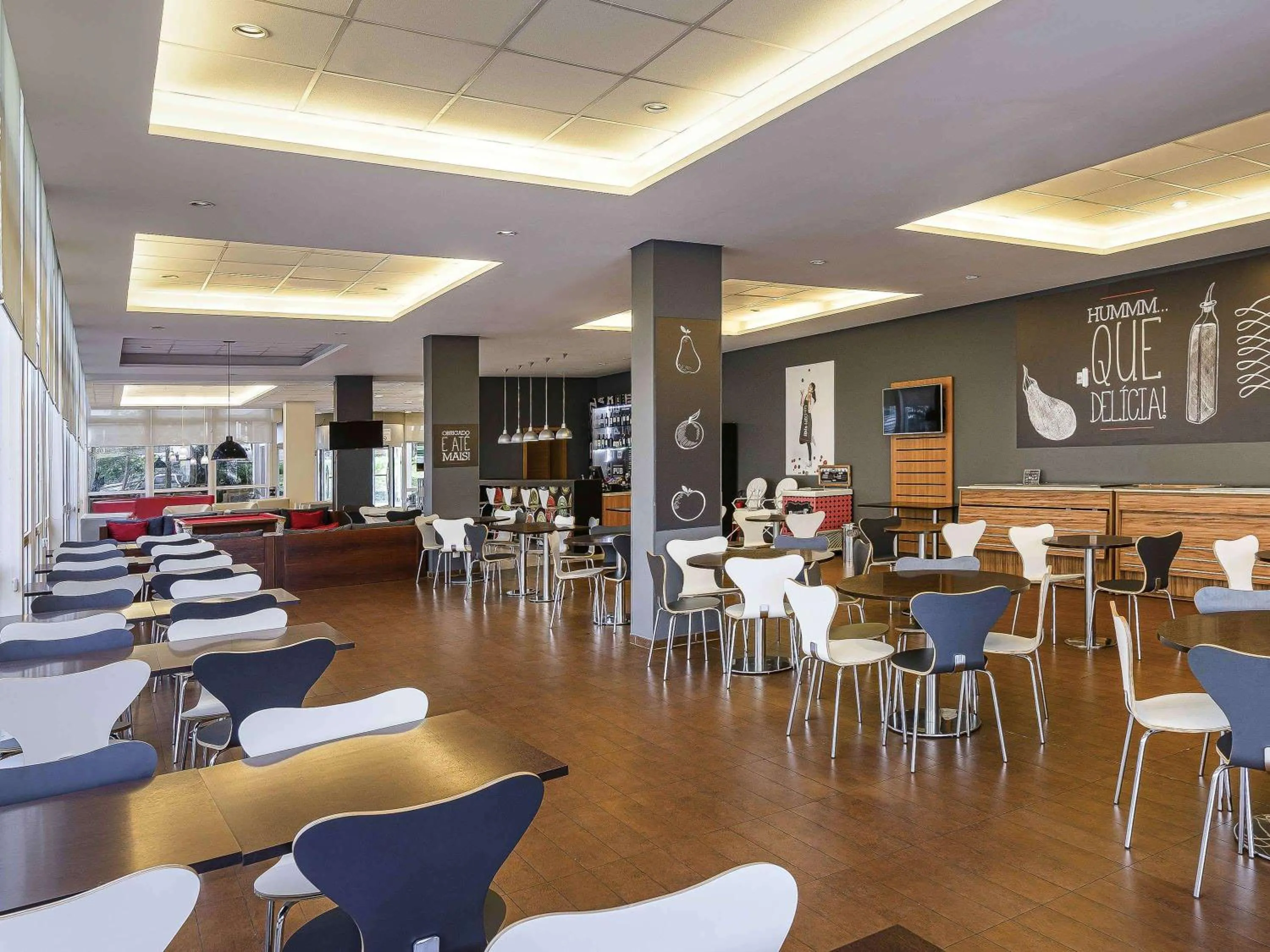 Restaurant/places to eat in ibis Canoas Shopping