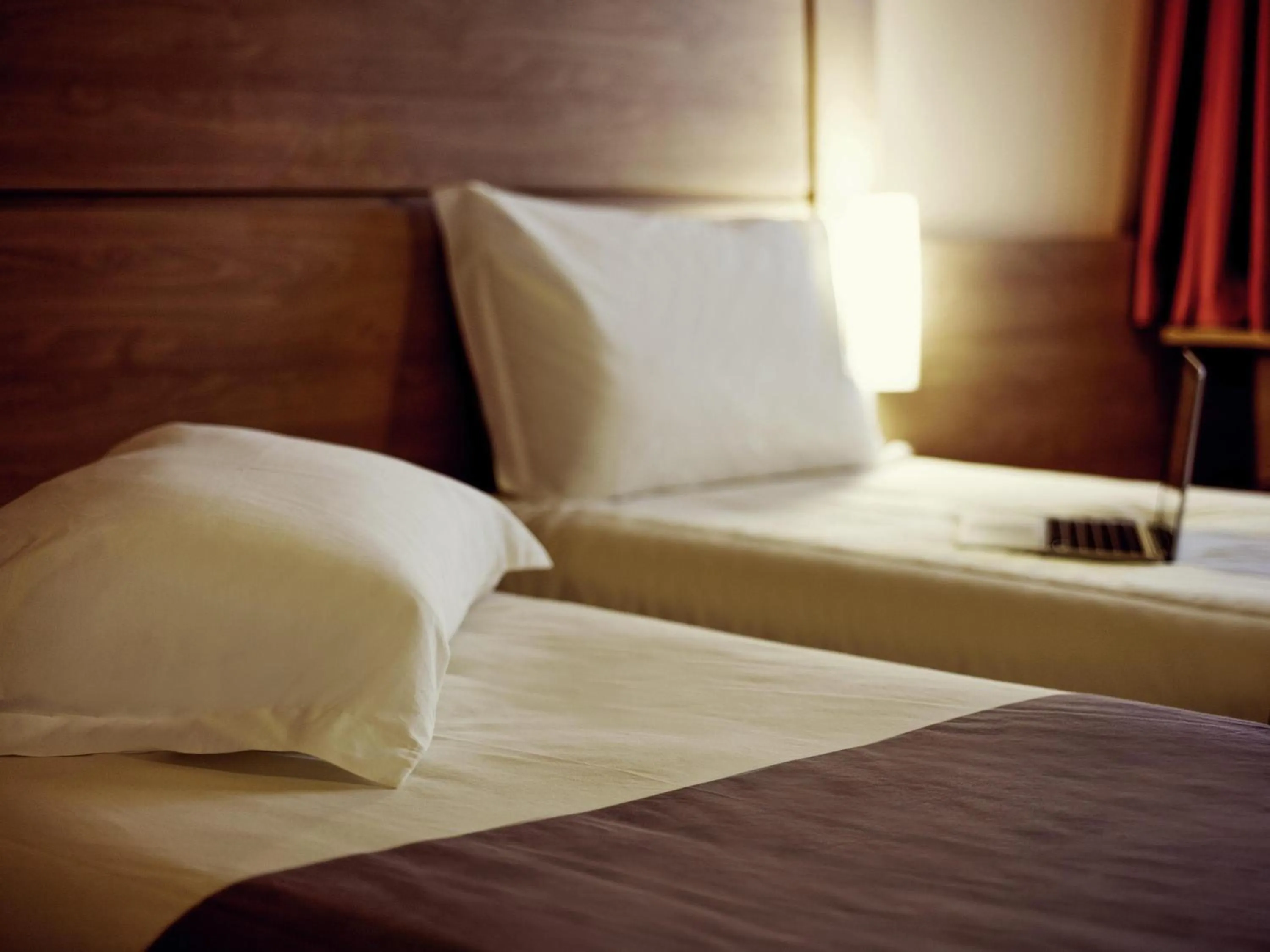 Bedroom, Bed in ibis Canoas Shopping