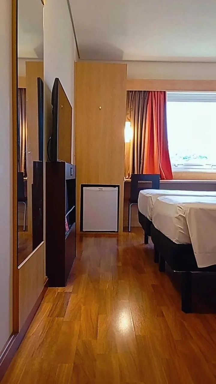 Bed in ibis Canoas Shopping