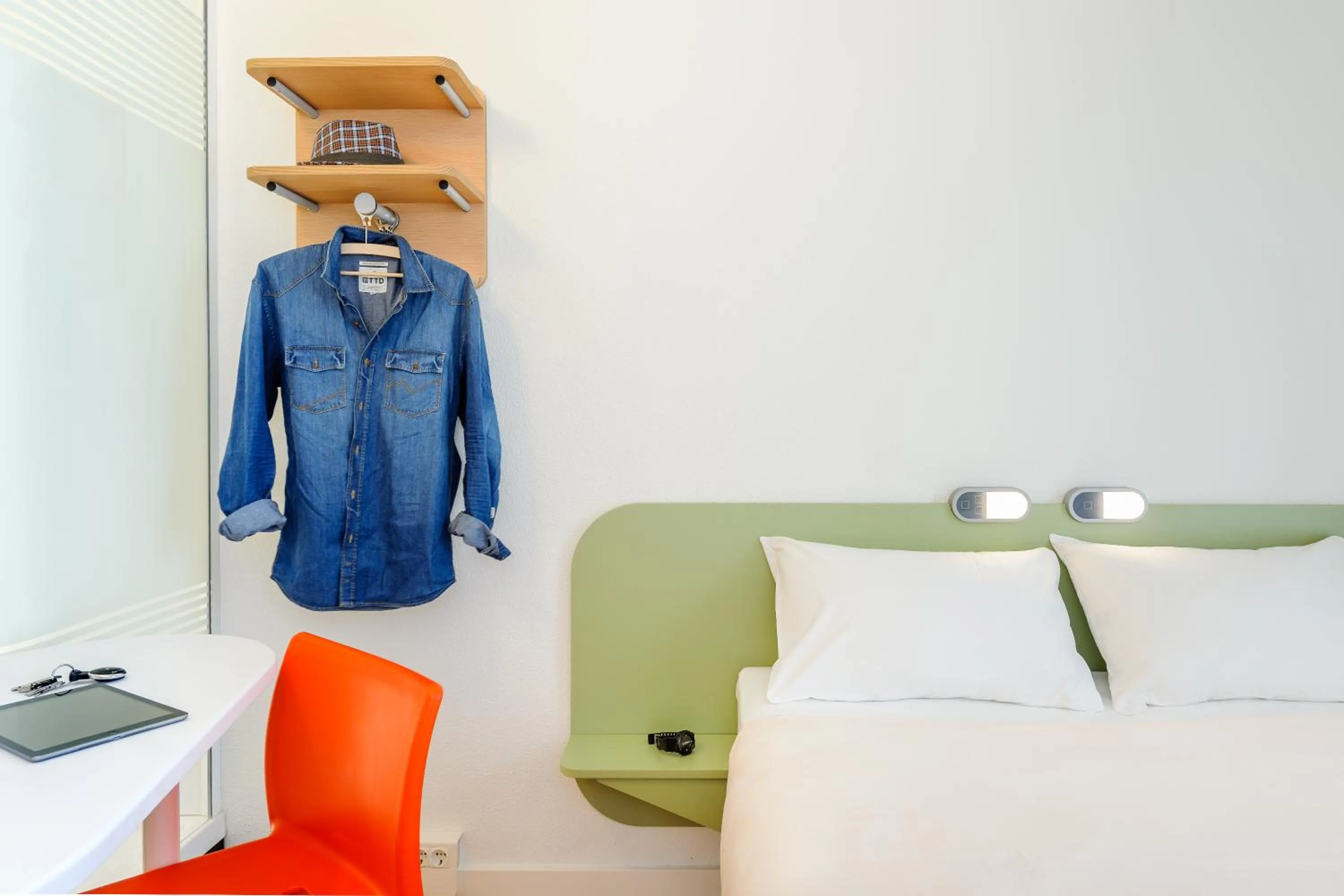 Decorative detail, Bed in Ibis Budget Bamberg