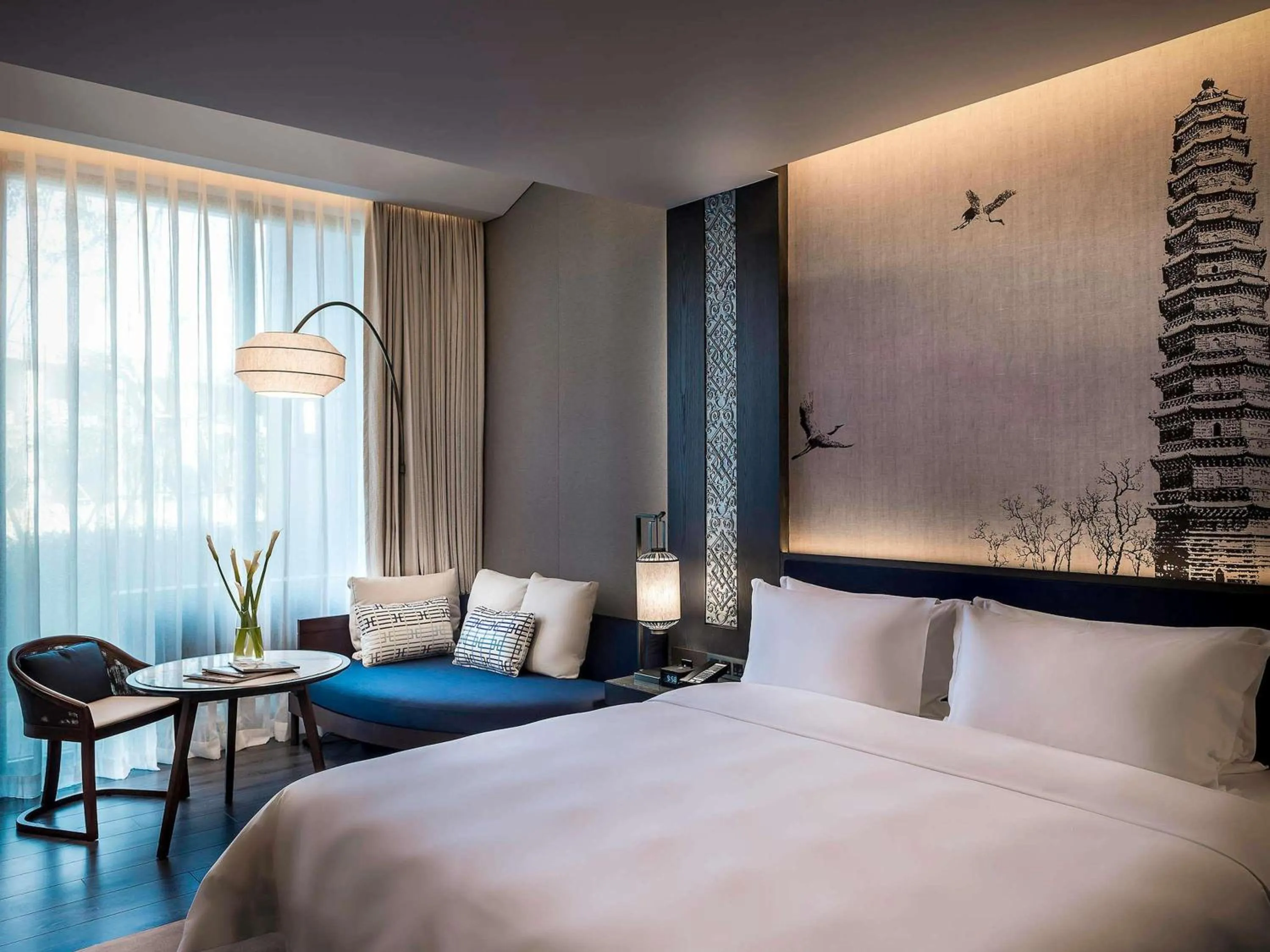 Deluxe King Room with Garden View in Pullman Kaifeng Jianye