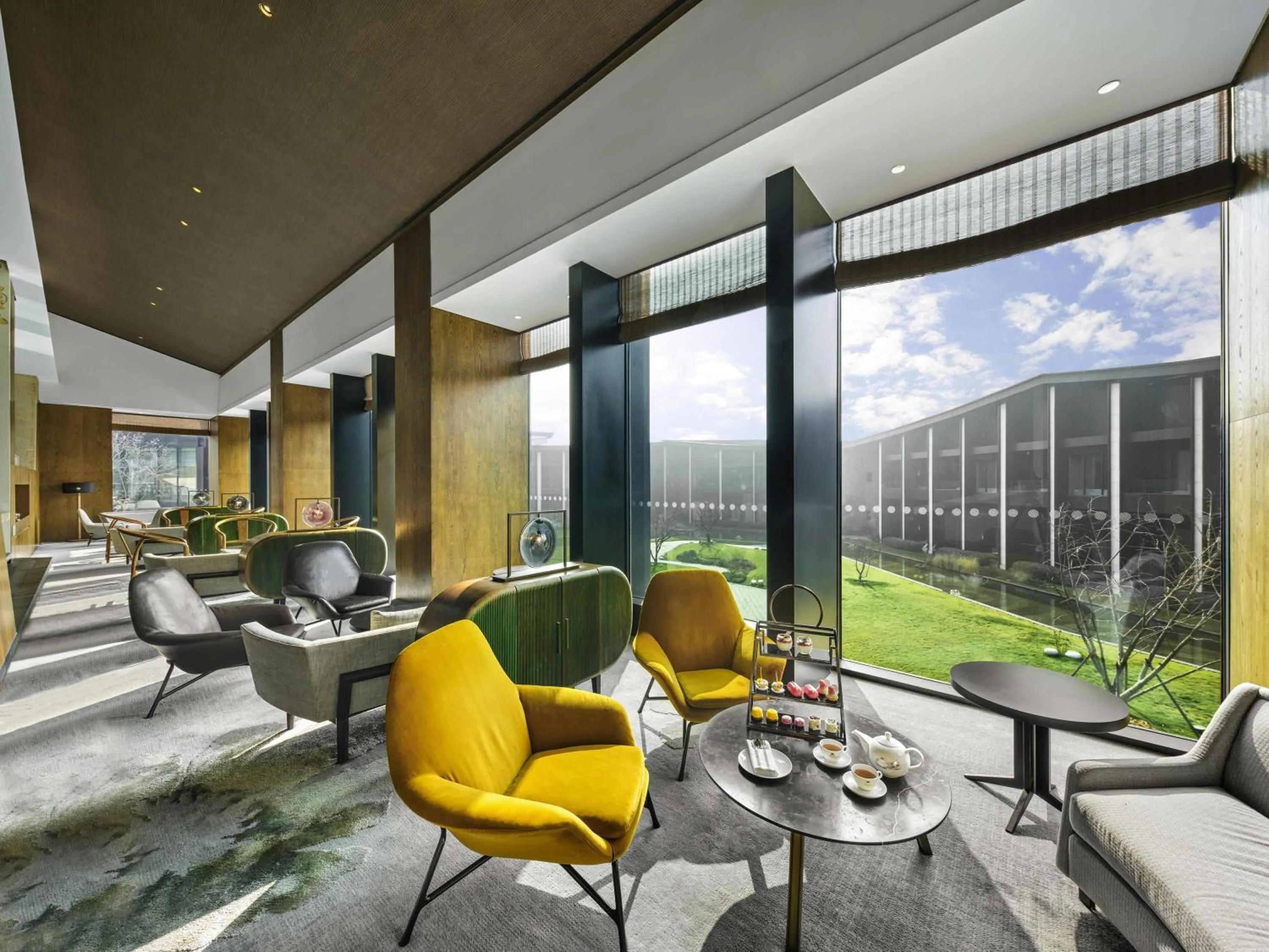 Lounge or bar in Pullman Kaifeng Jianye