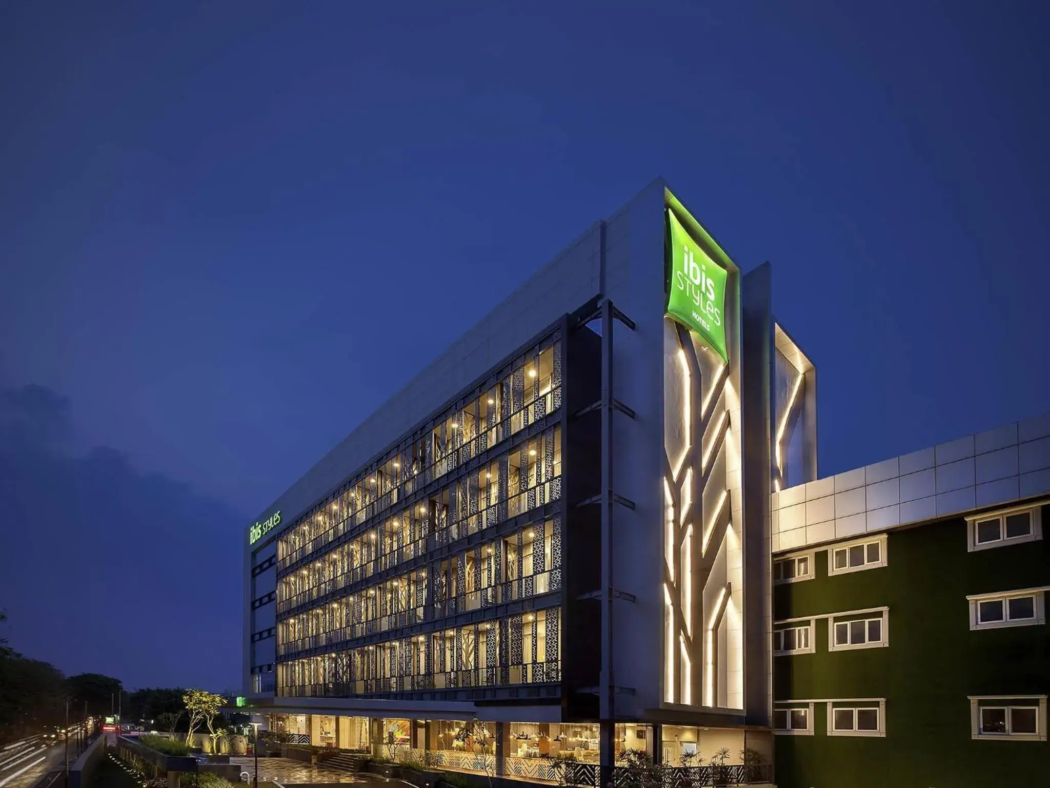 Property building in Ibis Styles Jakarta Sunter Property building in Ibis Styles Jakarta Sunter