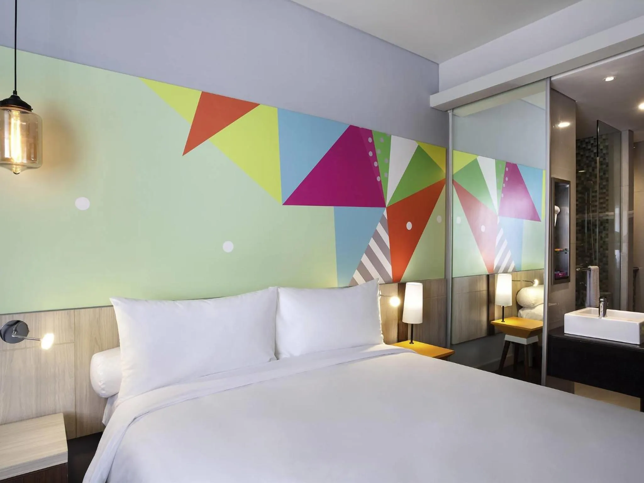 Bedroom, Bed in Ibis Styles Jakarta Sunter