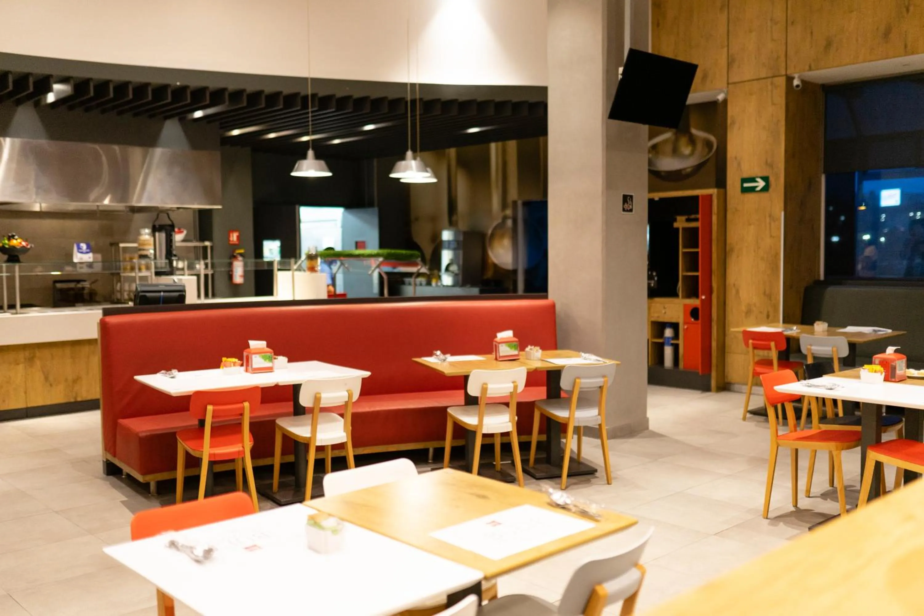 Restaurant/places to eat in Ibis Queretaro