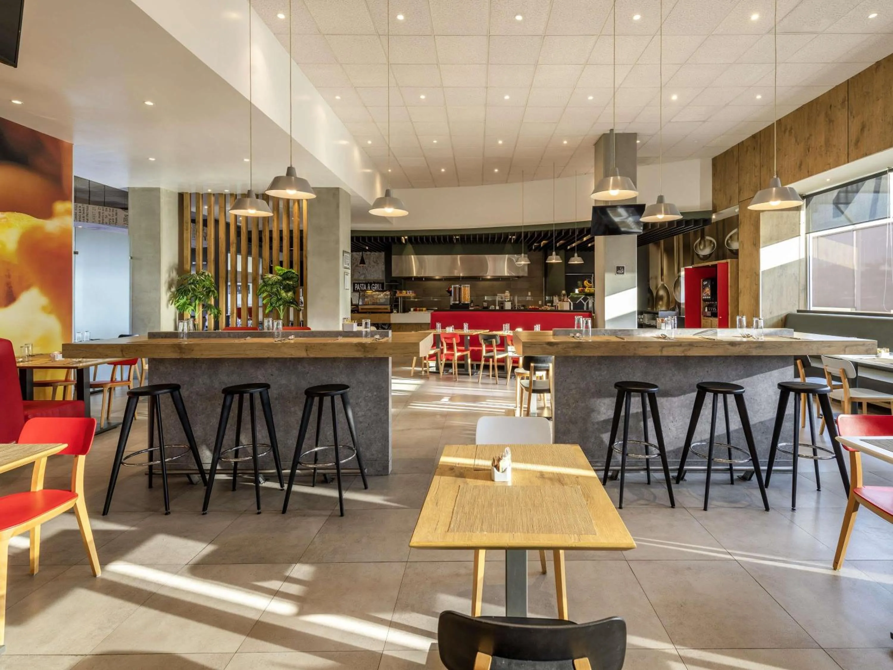 Lounge or bar in Ibis Queretaro