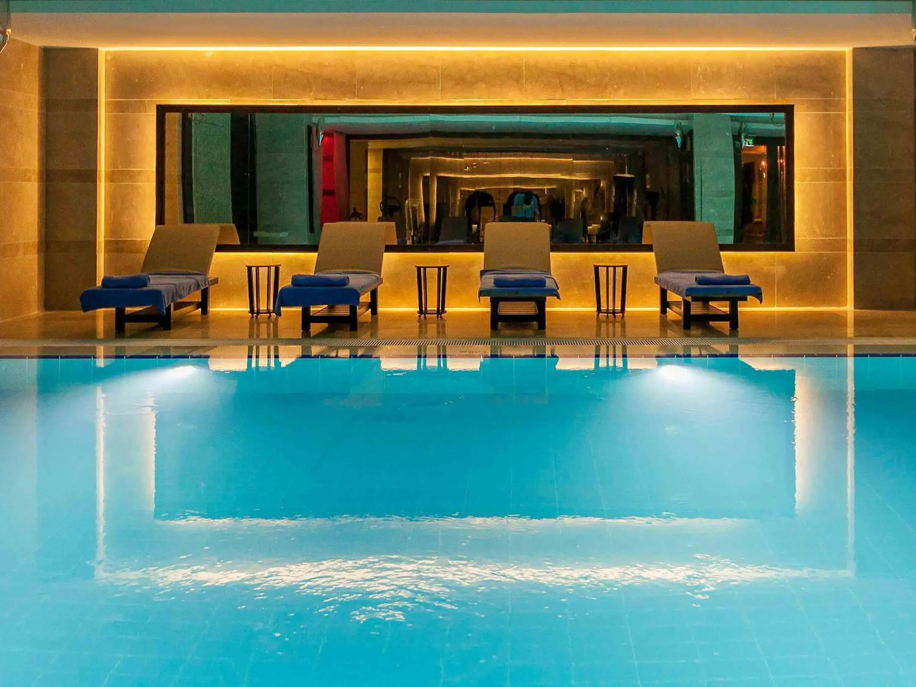 Pool view in Novotel Diyarbakir Pool view in Novotel Diyarbakir