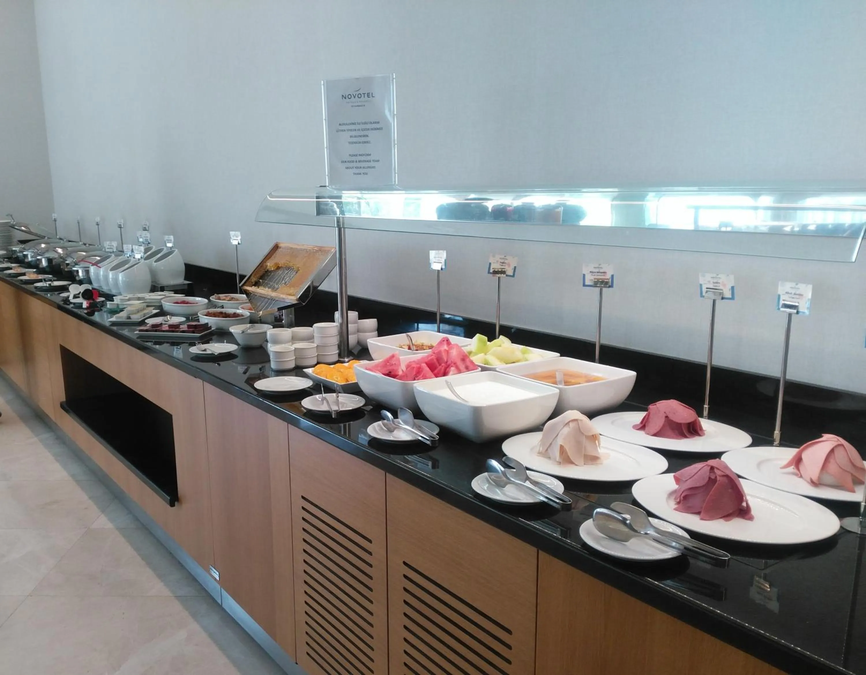 Buffet breakfast in Novotel Diyarbakir