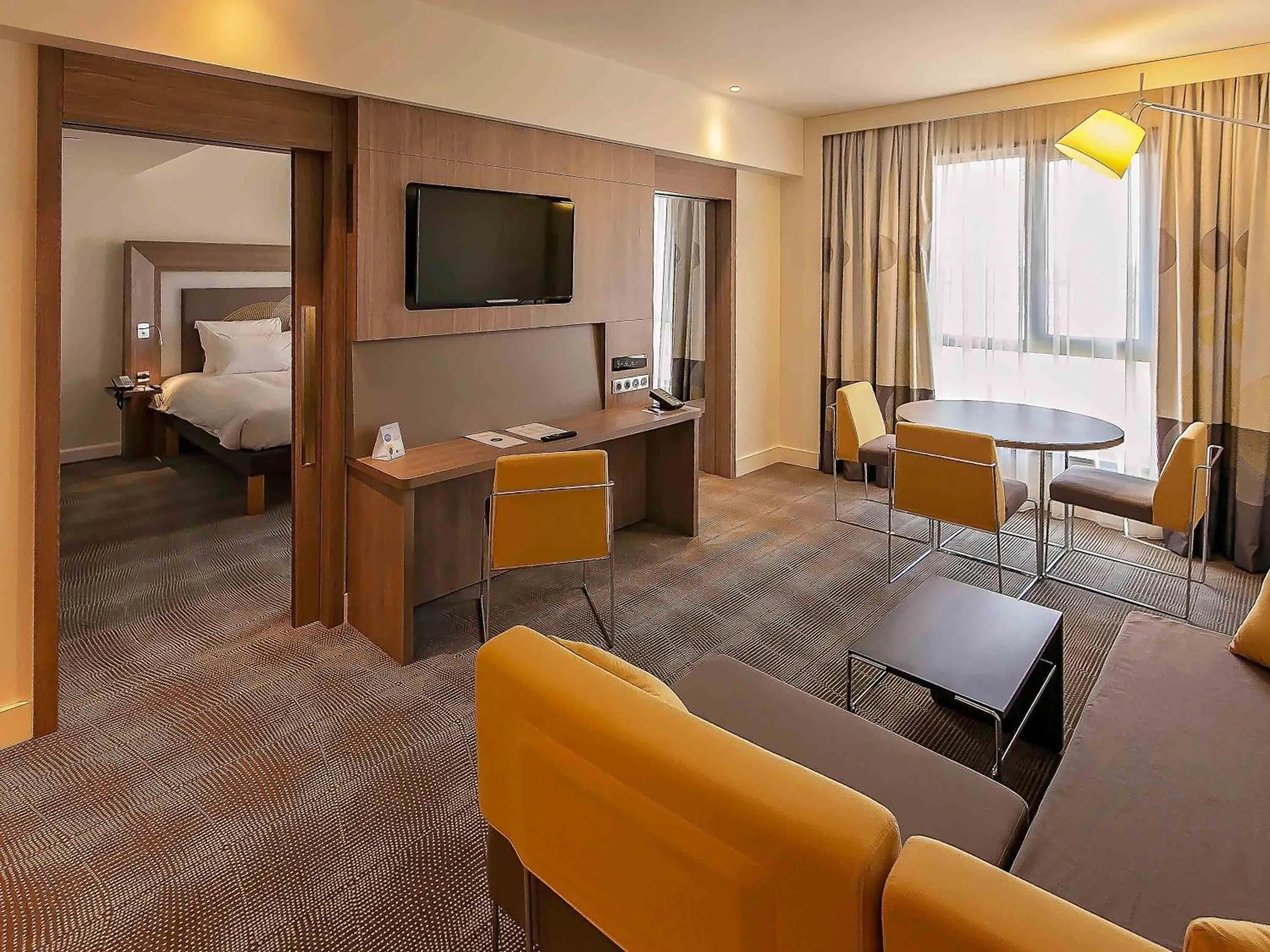 Bedroom, Bed in Novotel Diyarbakir