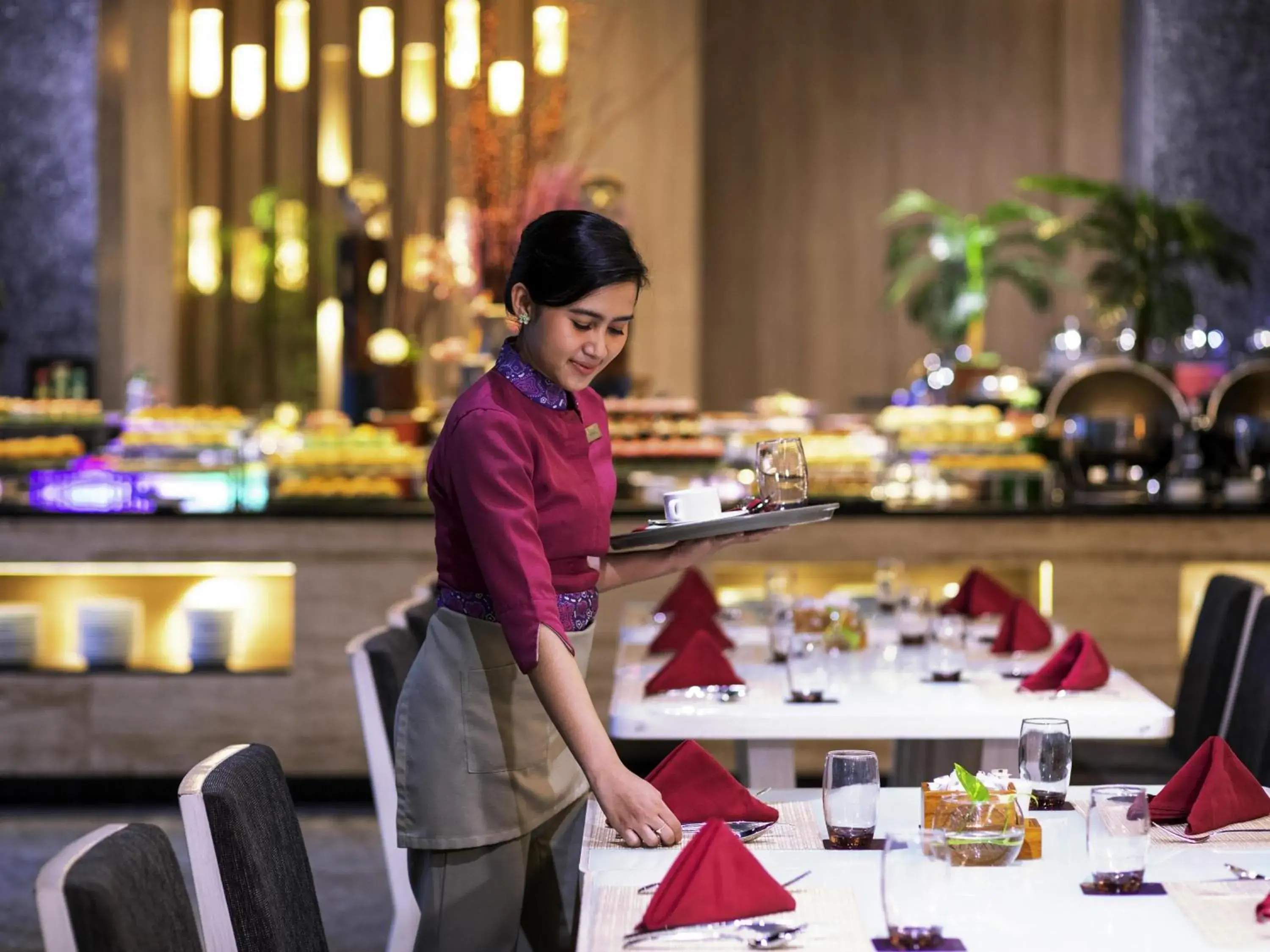 Restaurant/places to eat in Grand Mercure Jakarta Kemayoran Restaurant/places to eat in Grand Mercure Jakarta Kemayoran