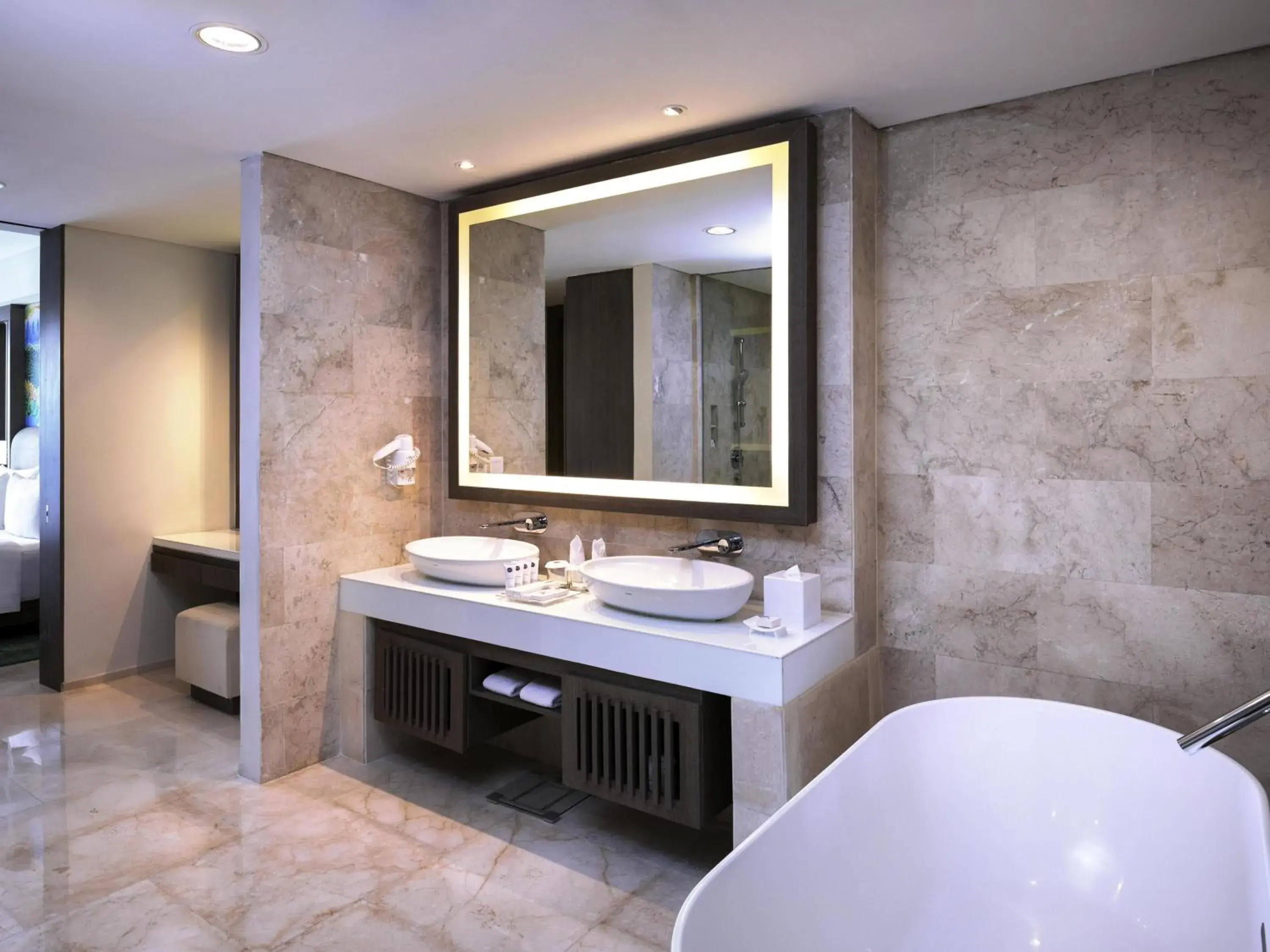 Bedroom in Grand Mercure Jakarta Kemayoran Bedroom in Grand Mercure Jakarta Kemayoran