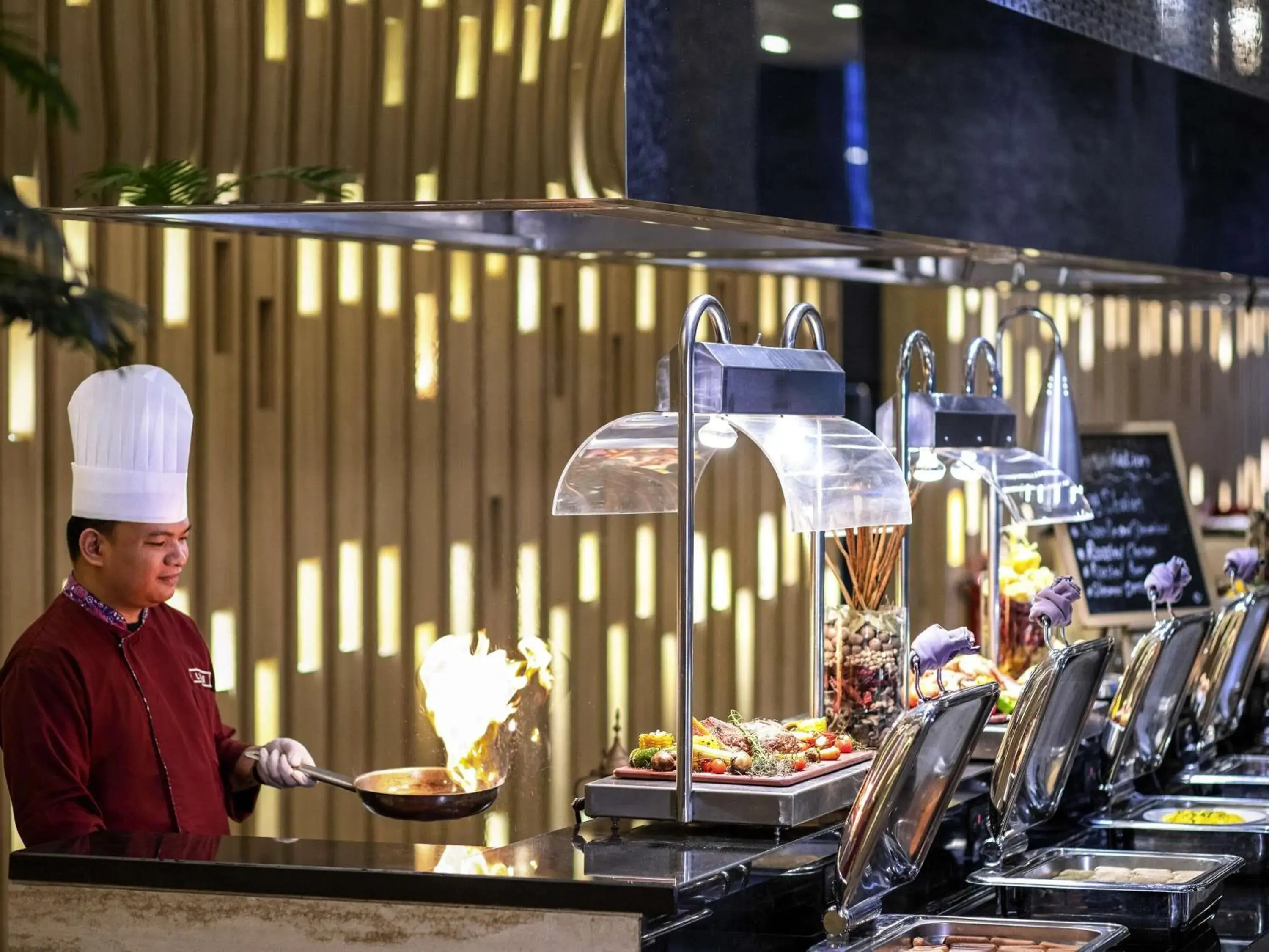 Restaurant/places to eat in Grand Mercure Jakarta Kemayoran Restaurant/places to eat in Grand Mercure Jakarta Kemayoran