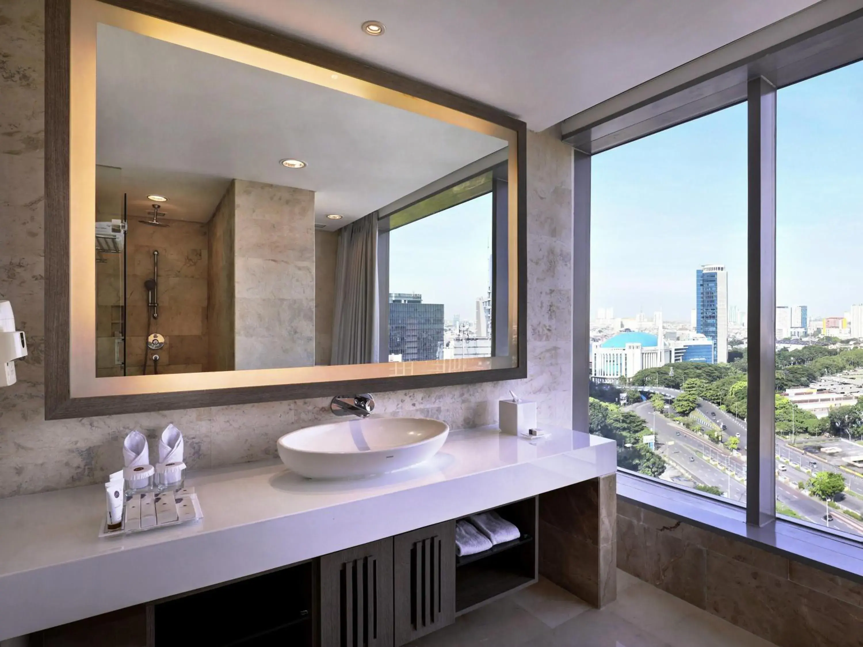 Bedroom in Grand Mercure Jakarta Kemayoran Bedroom in Grand Mercure Jakarta Kemayoran