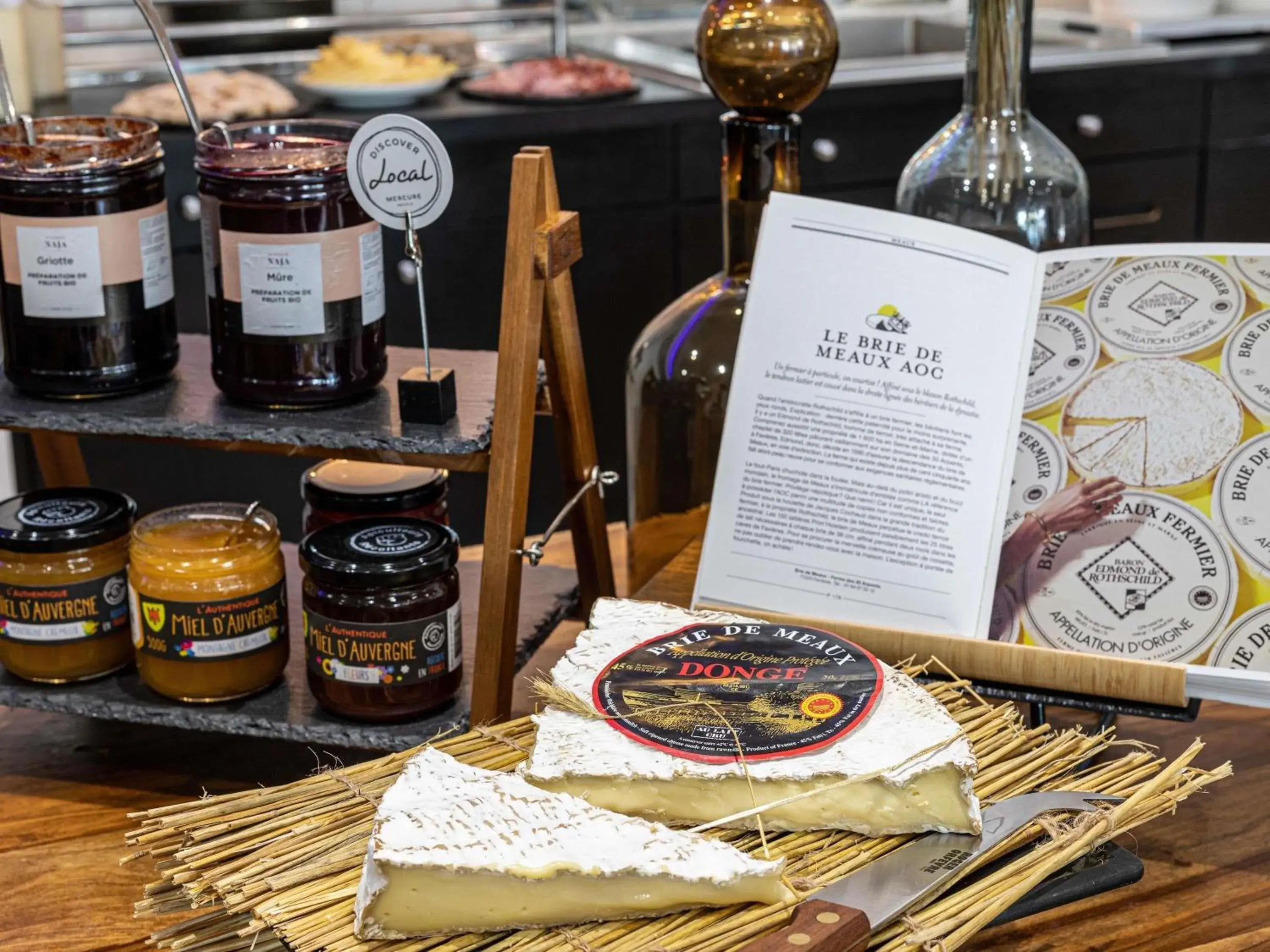 Breakfast in Mercure Paris Pigalle Sacre Coeur Breakfast in Mercure Paris Pigalle Sacre Coeur