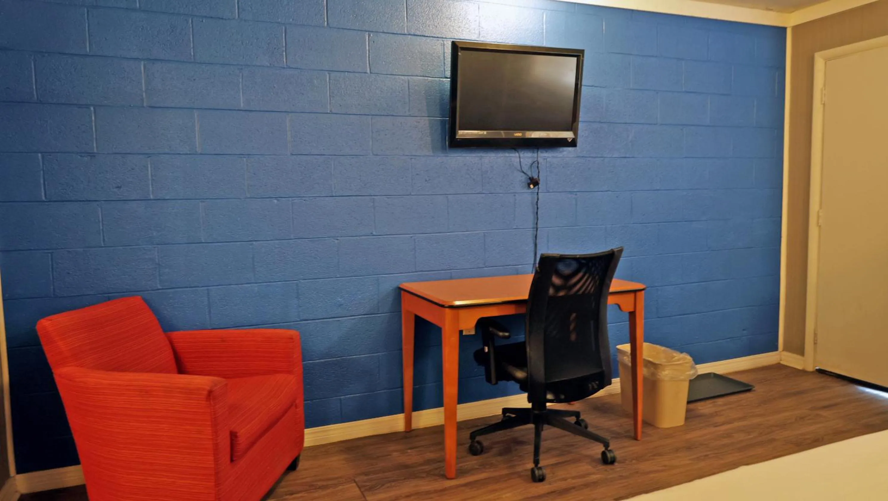 Sawmill Lodges Motel