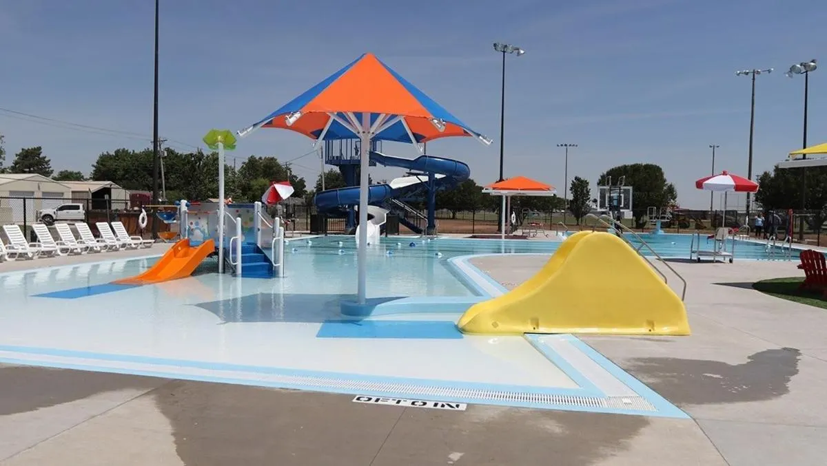 Aqua park in Sawmill Lodges Motel