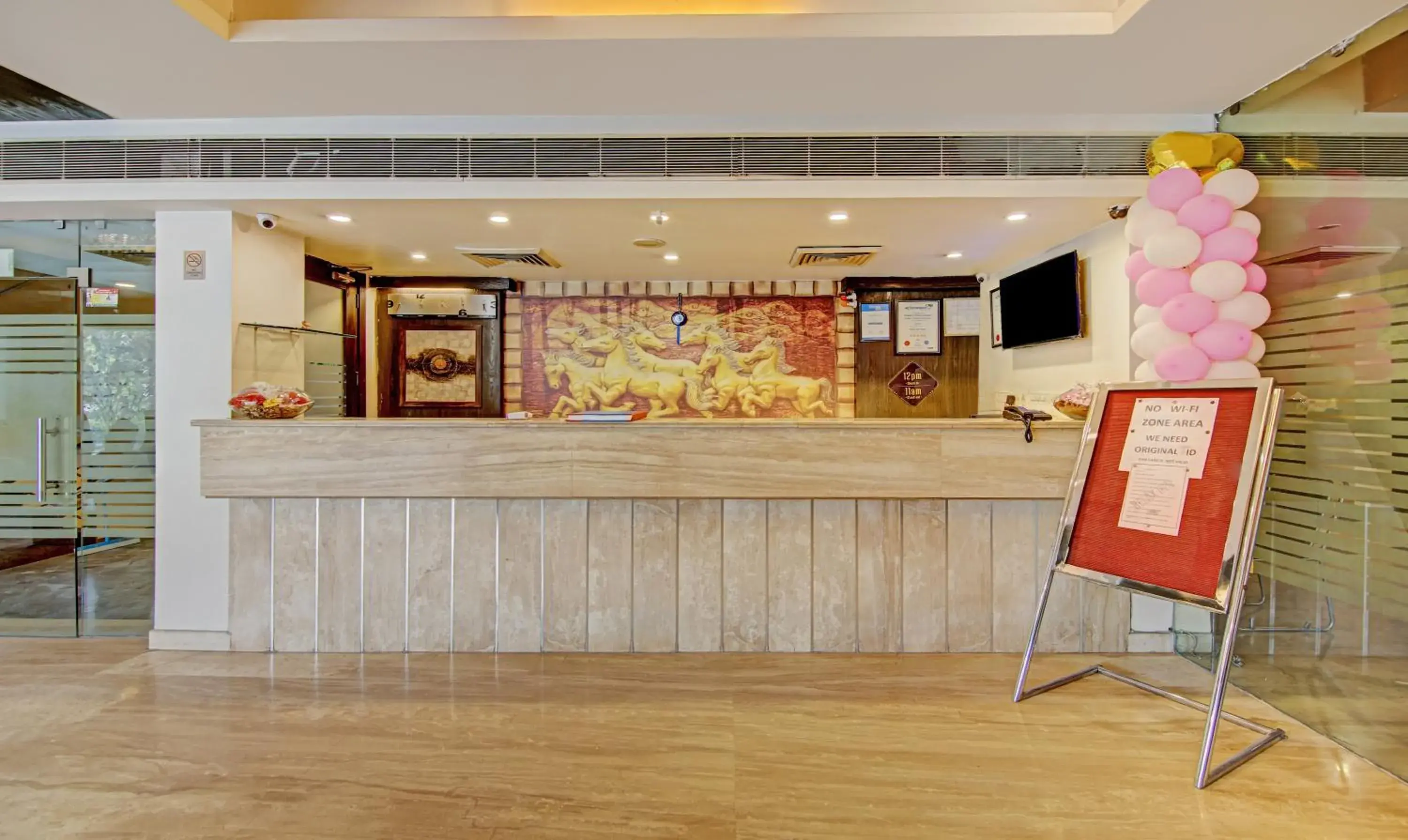 Lobby or reception in Treebo Premium Relax Inn Patel Nagar Lobby or reception in Treebo Premium Relax Inn Patel Nagar