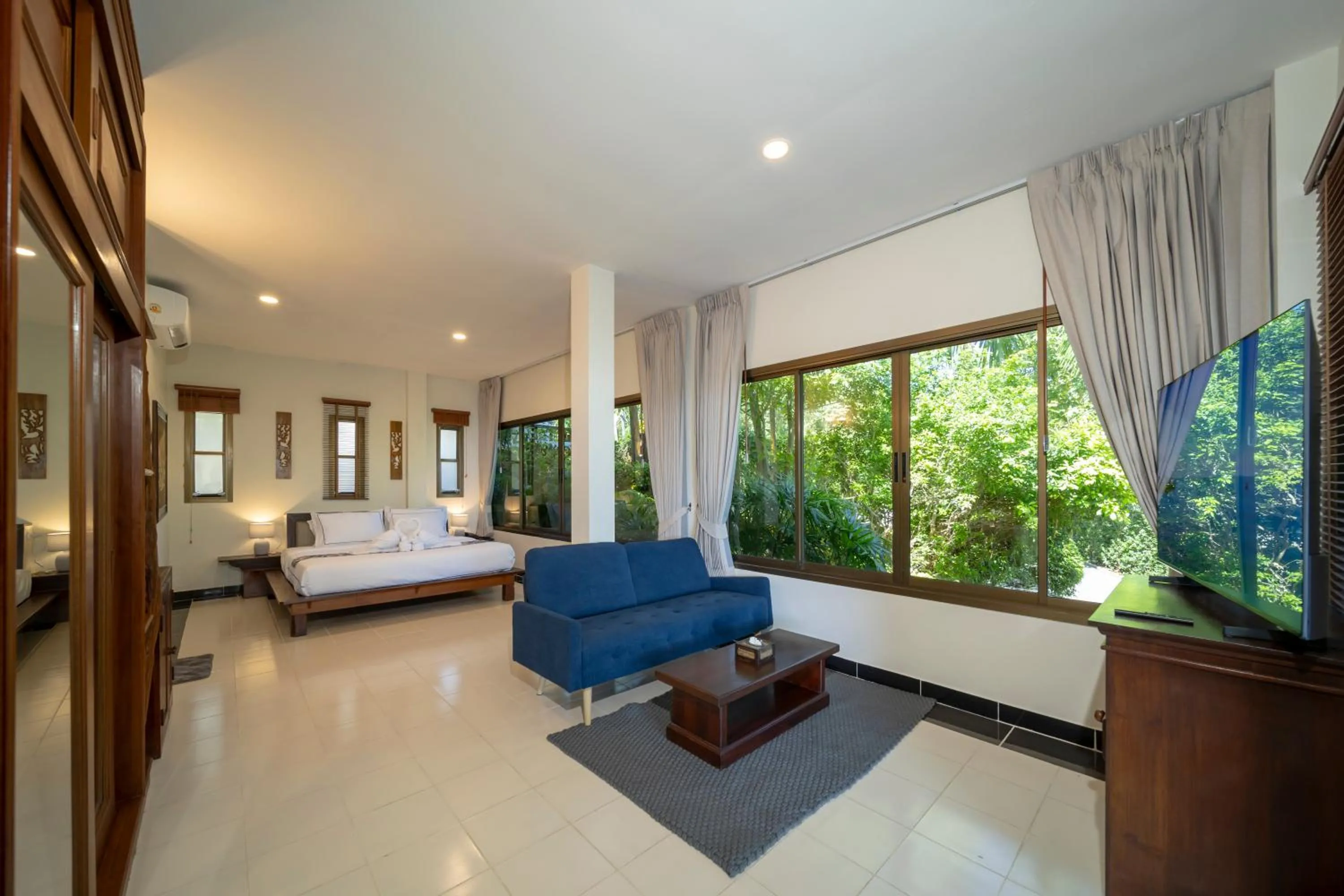 One-Bedroom Apartment with Balcony in Chaweng Bay View Resort by Smith & Appy