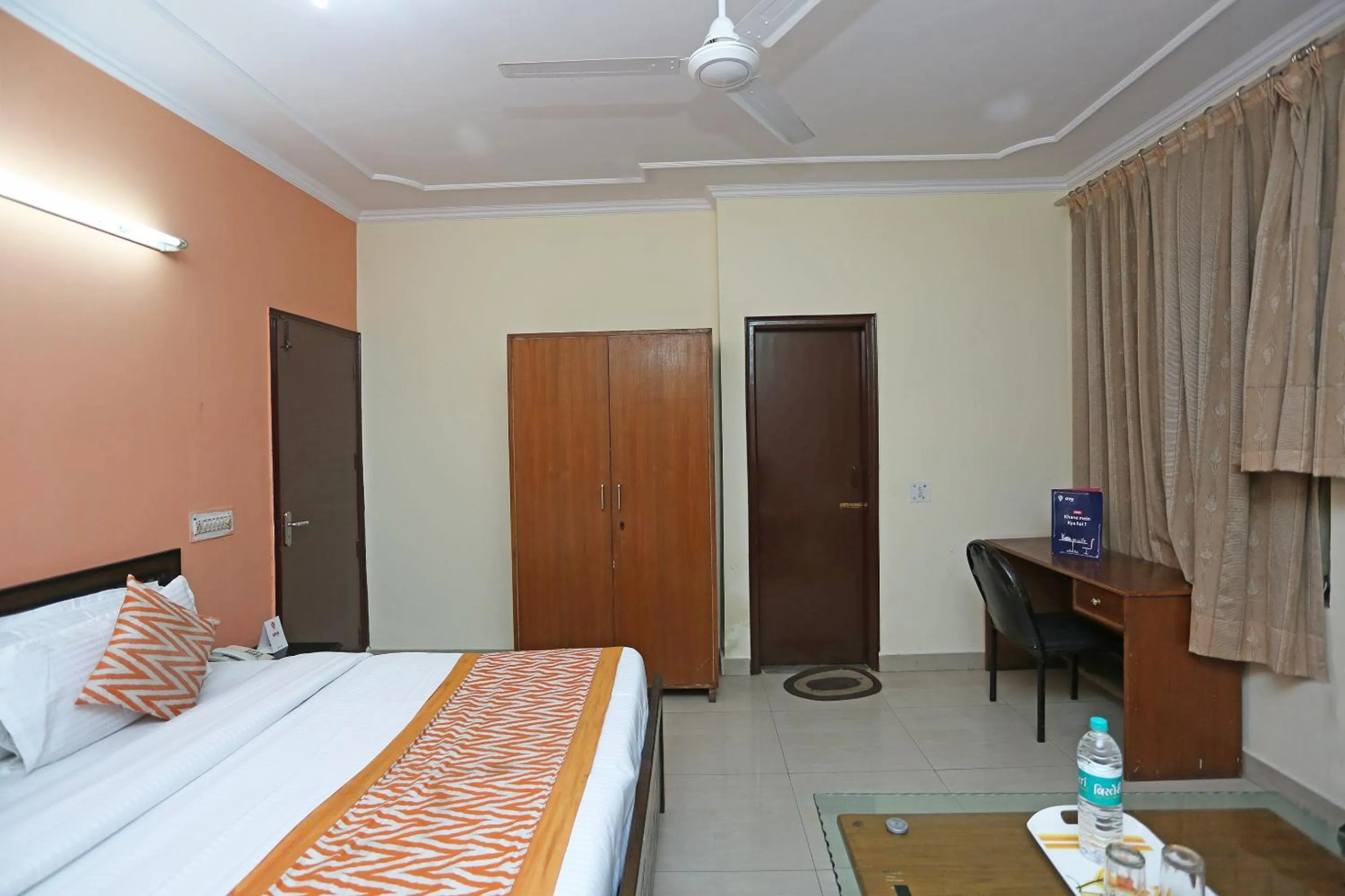 Bedroom, Bed in Hotel O Kalkaji Residency Bnb Near Lotus Temple
